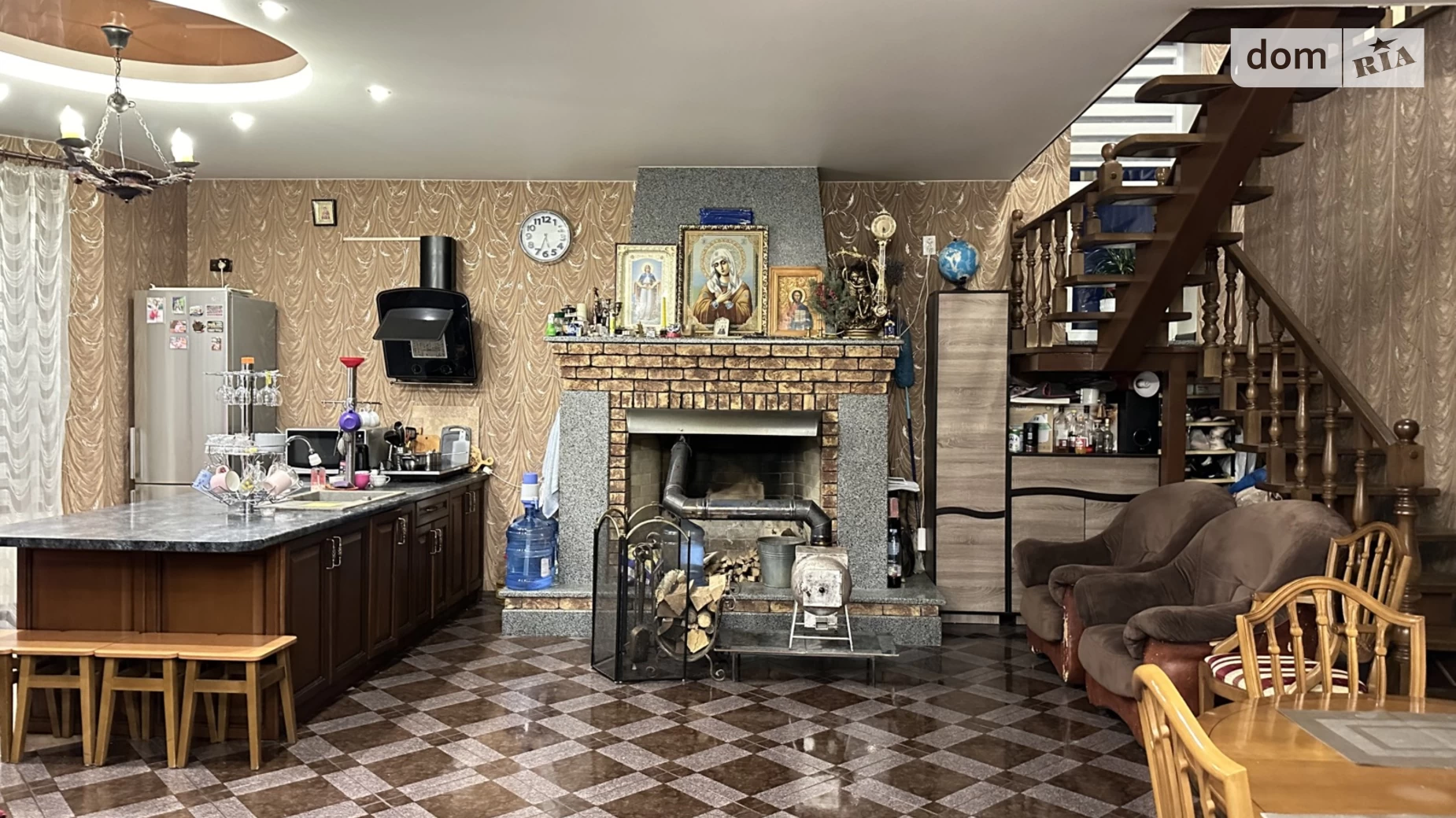 Продается дом на 2 этажа 168 кв. м с камином, цена: 260000 $ - фото 3