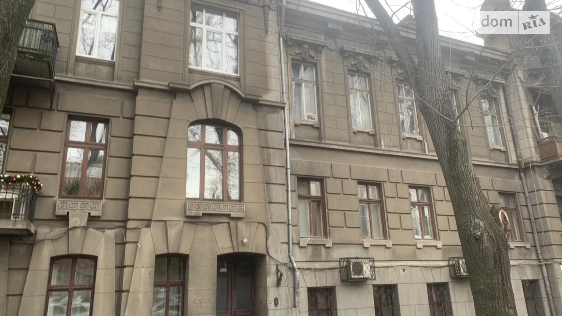 Продается 4-комнатная квартира 164 кв. м в Одессе, ул. Успенская