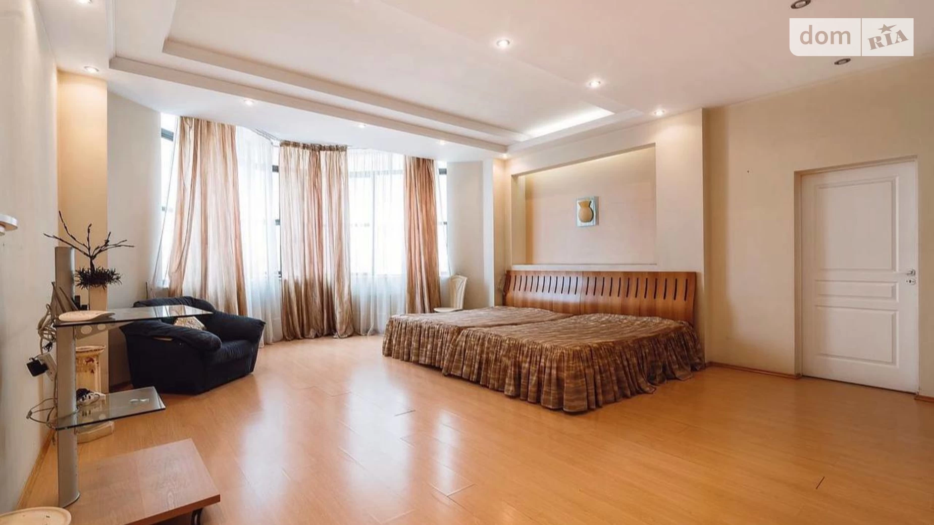 Продается 4-комнатная квартира 281.6 кв. м в Одессе, просп. Шевченко, 33 - фото 3