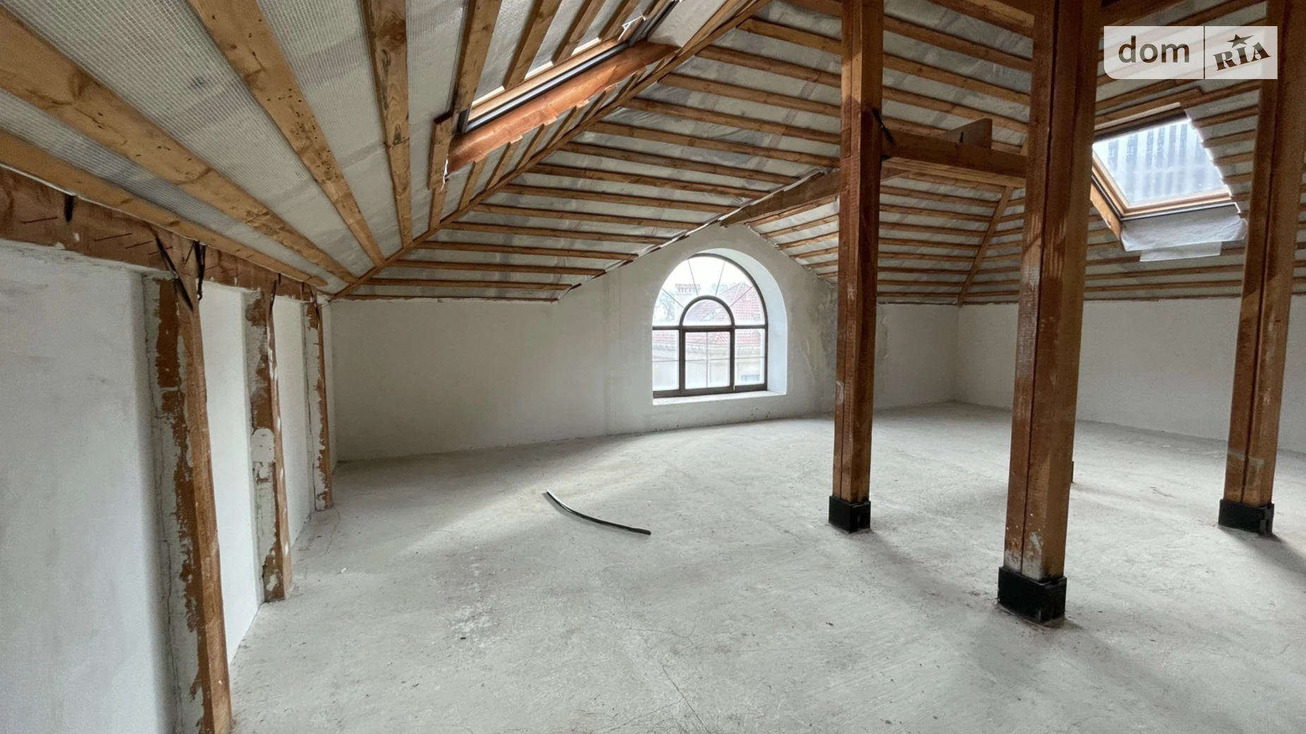 Продается дом на 3 этажа 500.6 кв. м с садом, цена: 650000 $ - фото 3