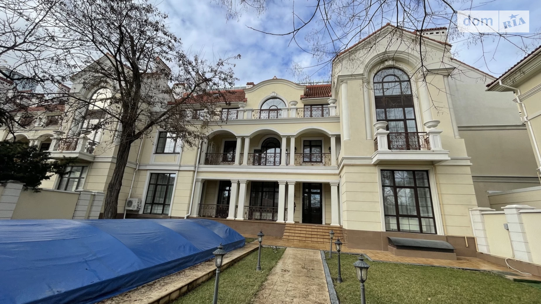 Продается дом на 3 этажа 622 кв. м с балконом, цена: 2900000 $ - фото 5