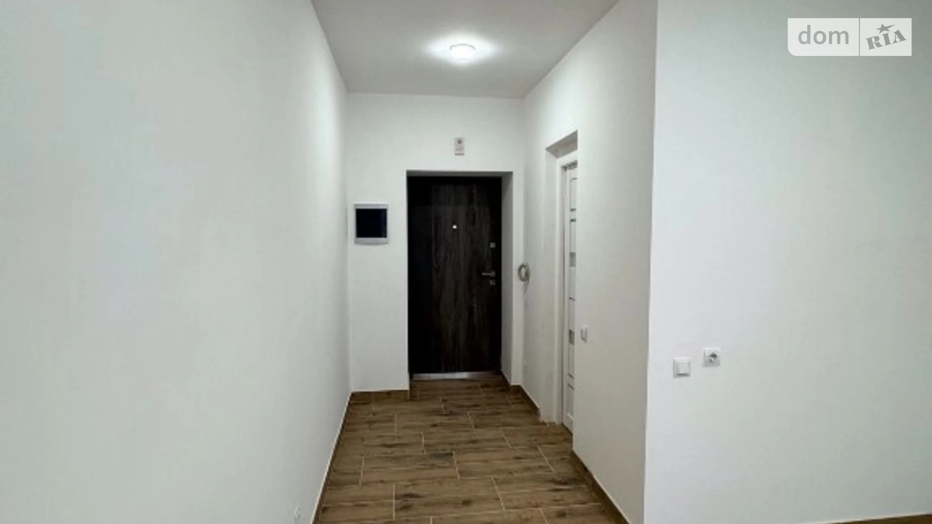 Продается 1-комнатная квартира 23 кв. м в Ровно
