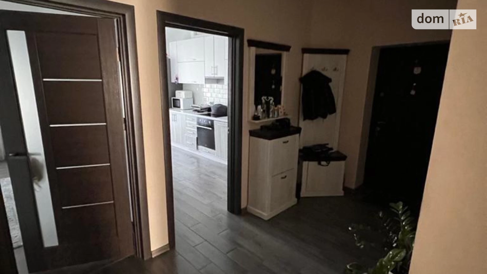 Продается 2-комнатная квартира 54.4 кв. м в Ужгороде