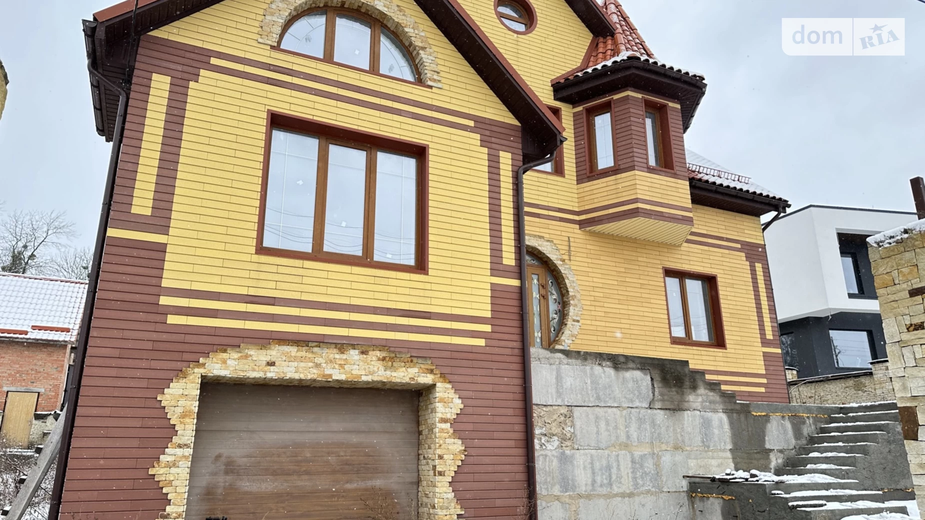 Продается дом на 2 этажа 385 кв. м с верандой, цена: 280000 $ - фото 2