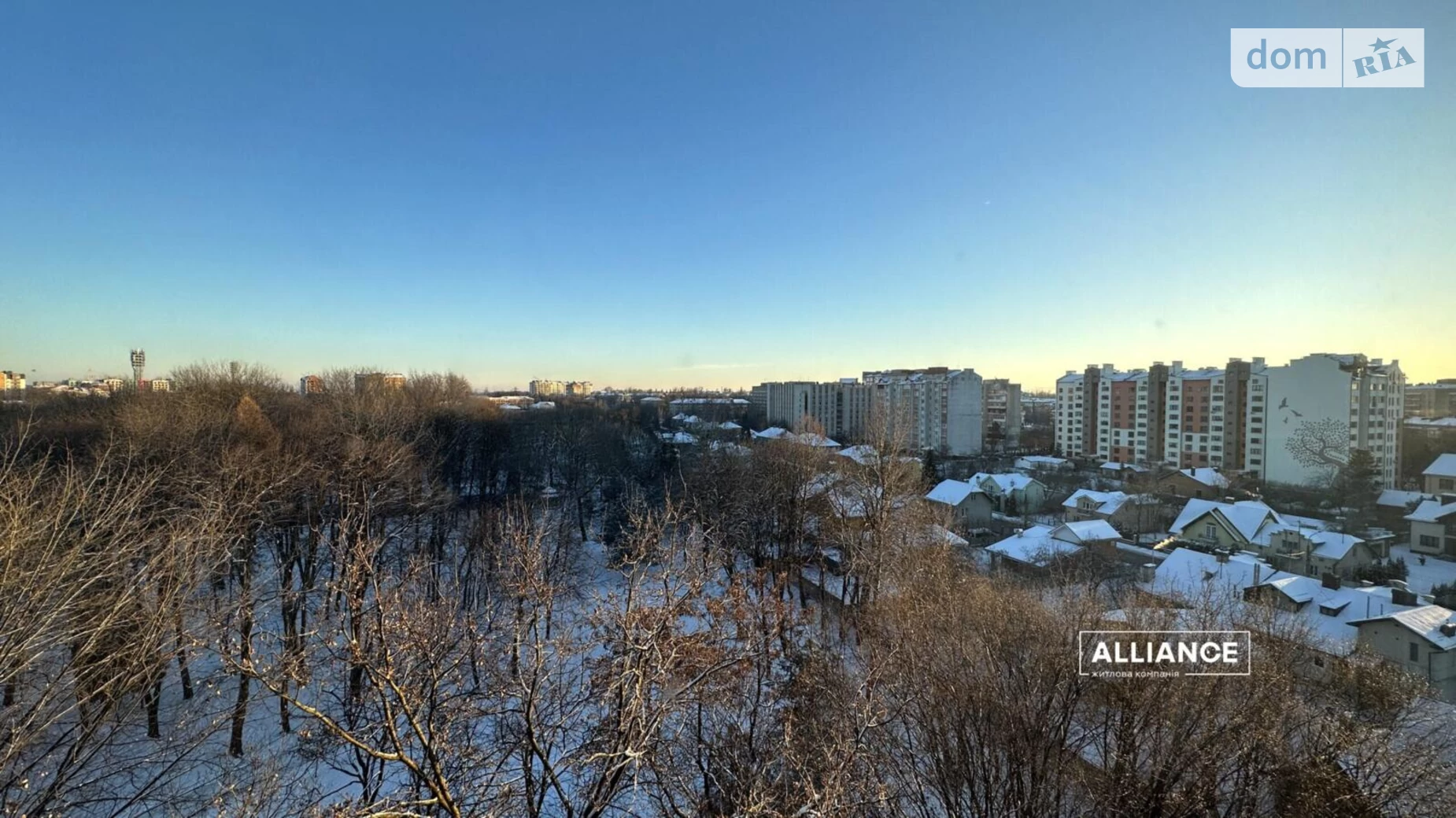 Продается 2-комнатная квартира 70 кв. м в Ивано-Франковске, ул. Гетьмана Ивана Мазепы, 141