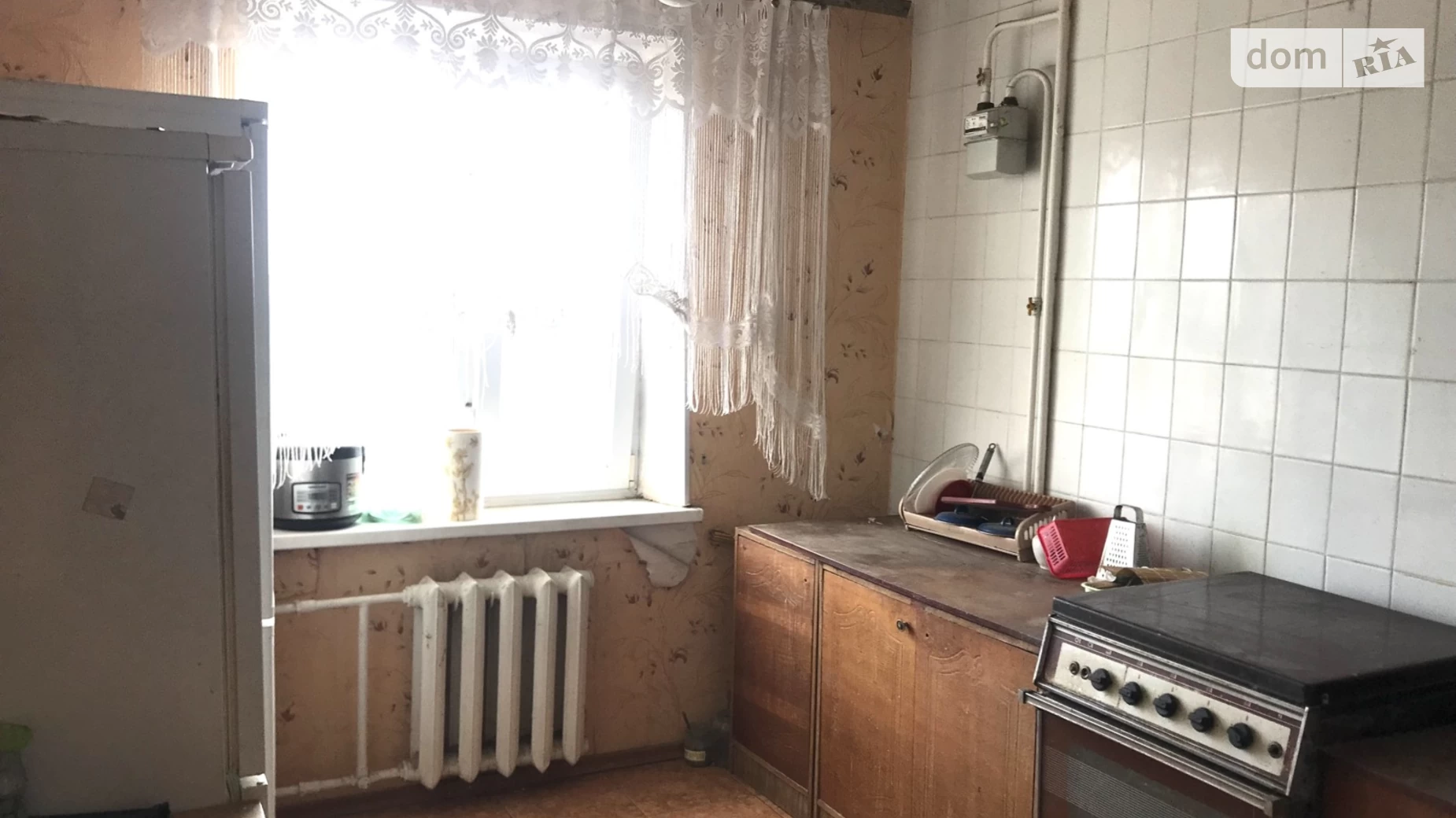 Продается 2-комнатная квартира 52 кв. м в Черноморске, ул. Александрийская