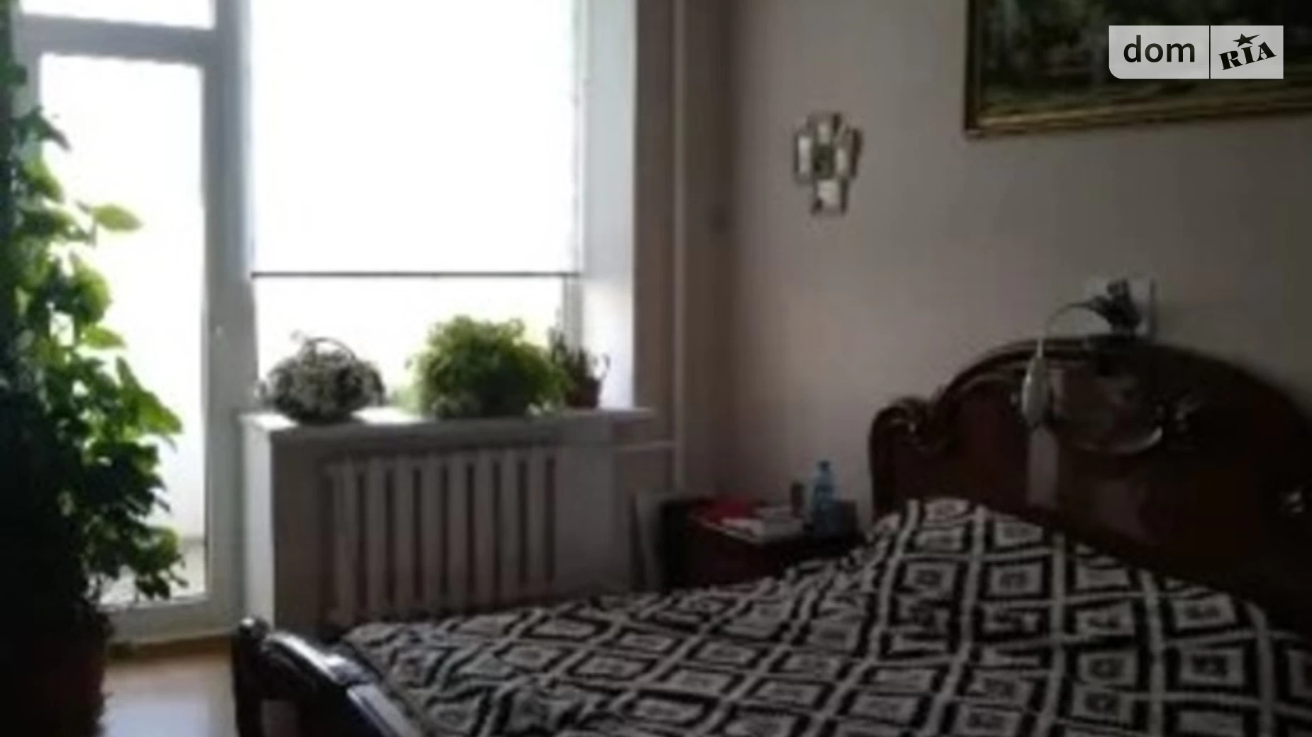 Продается 4-комнатная квартира 135 кв. м в Одессе, ул. Тополевая, 30