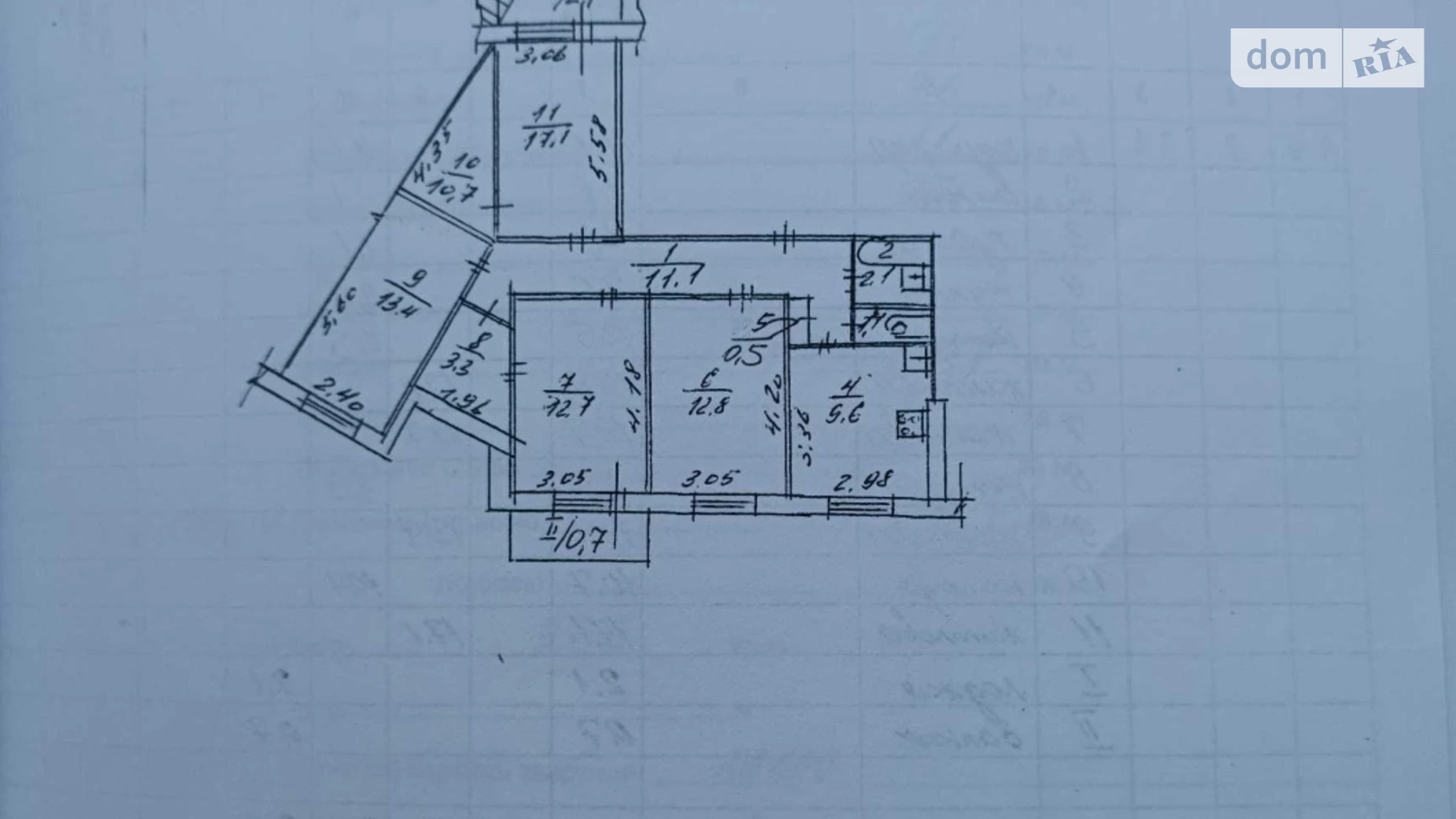 Продается 4-комнатная квартира 97 кв. м в Днепре, мас. Покровский