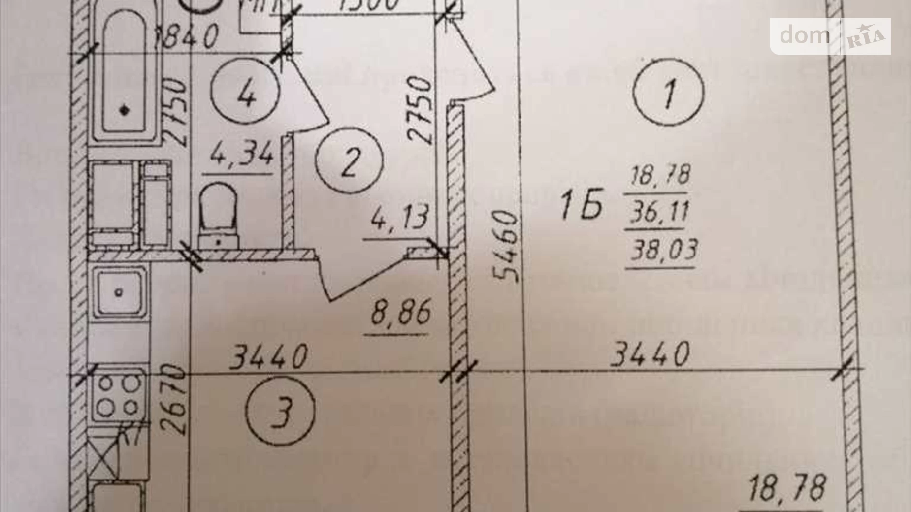 Продается 1-комнатная квартира 38 кв. м в Полтаве, ул. Параджанова