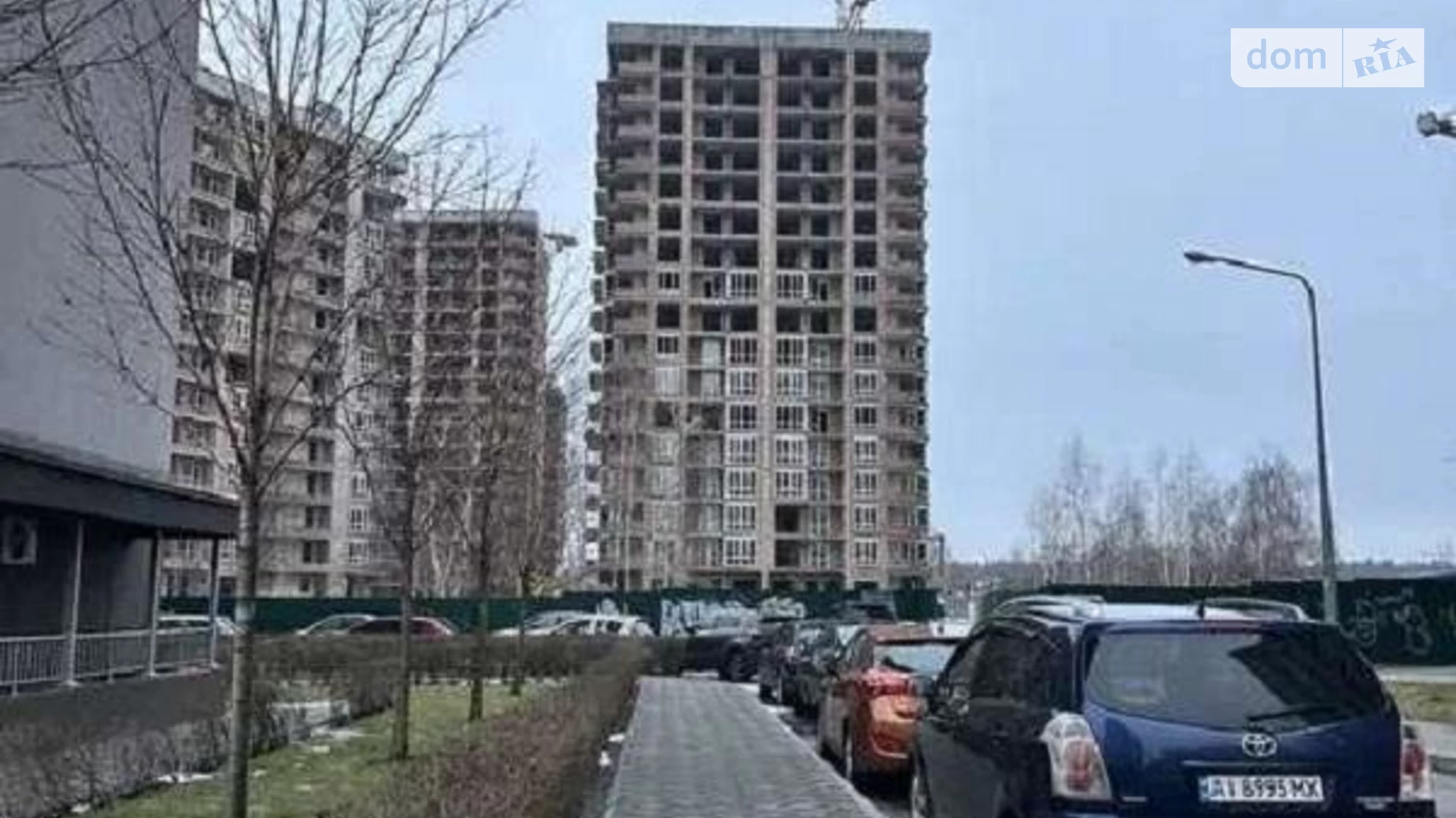 Продається 1-кімнатна квартира 35 кв. м у Броварах, вул. В'ячеслава Чорновола, 8