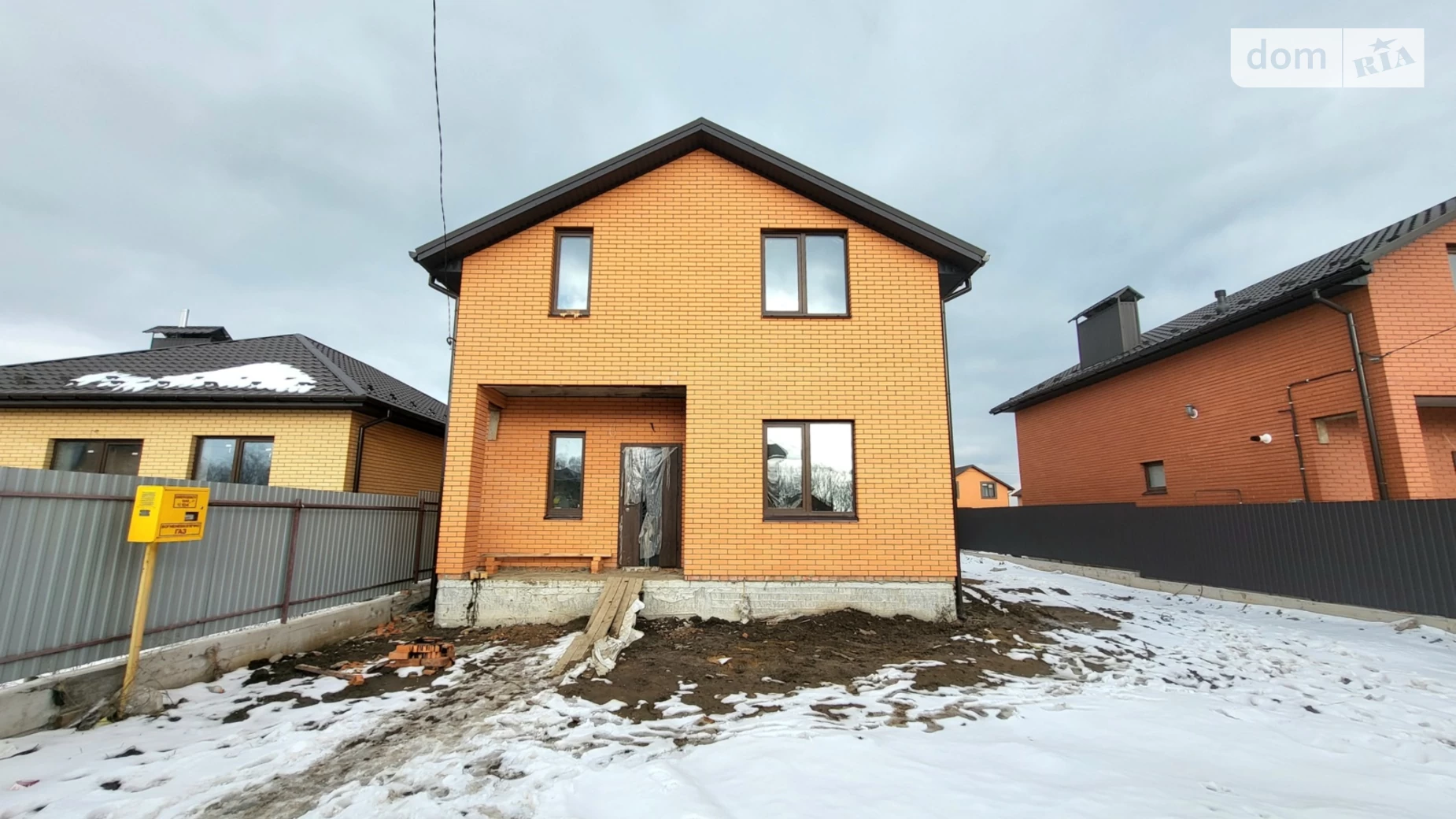 Продается дом на 2 этажа 125 кв. м с камином, цена: 85000 $ - фото 3
