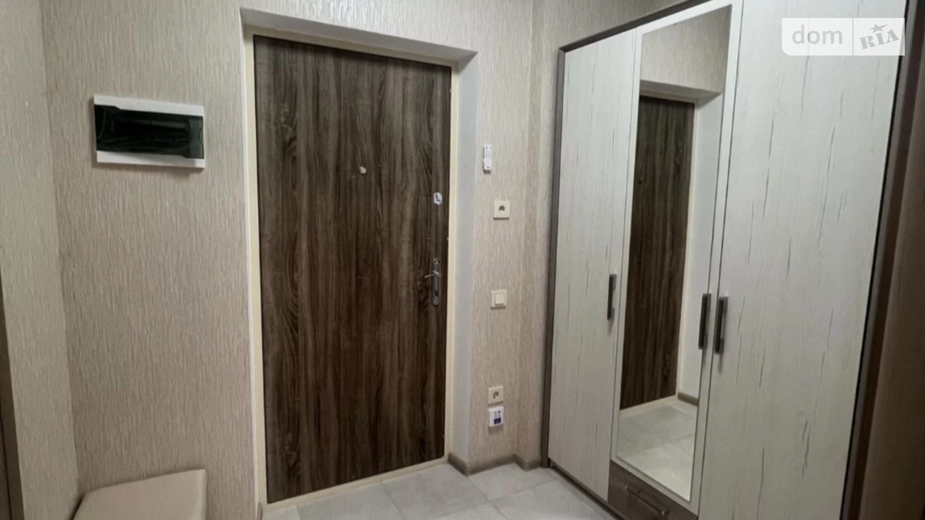 Продается 1-комнатная квартира 36 кв. м в Одессе, ул. Академика Воробьёва