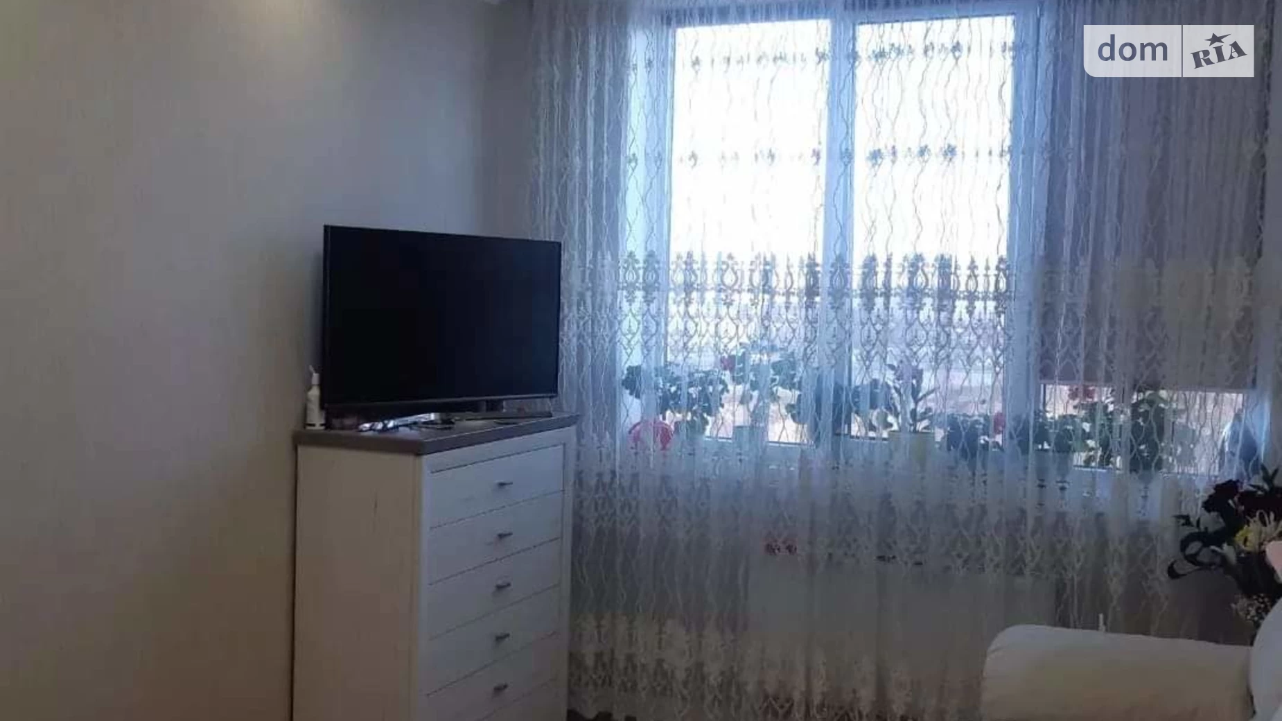 Продается 1-комнатная квартира 40 кв. м в Черноморске, ул. 1 Мая