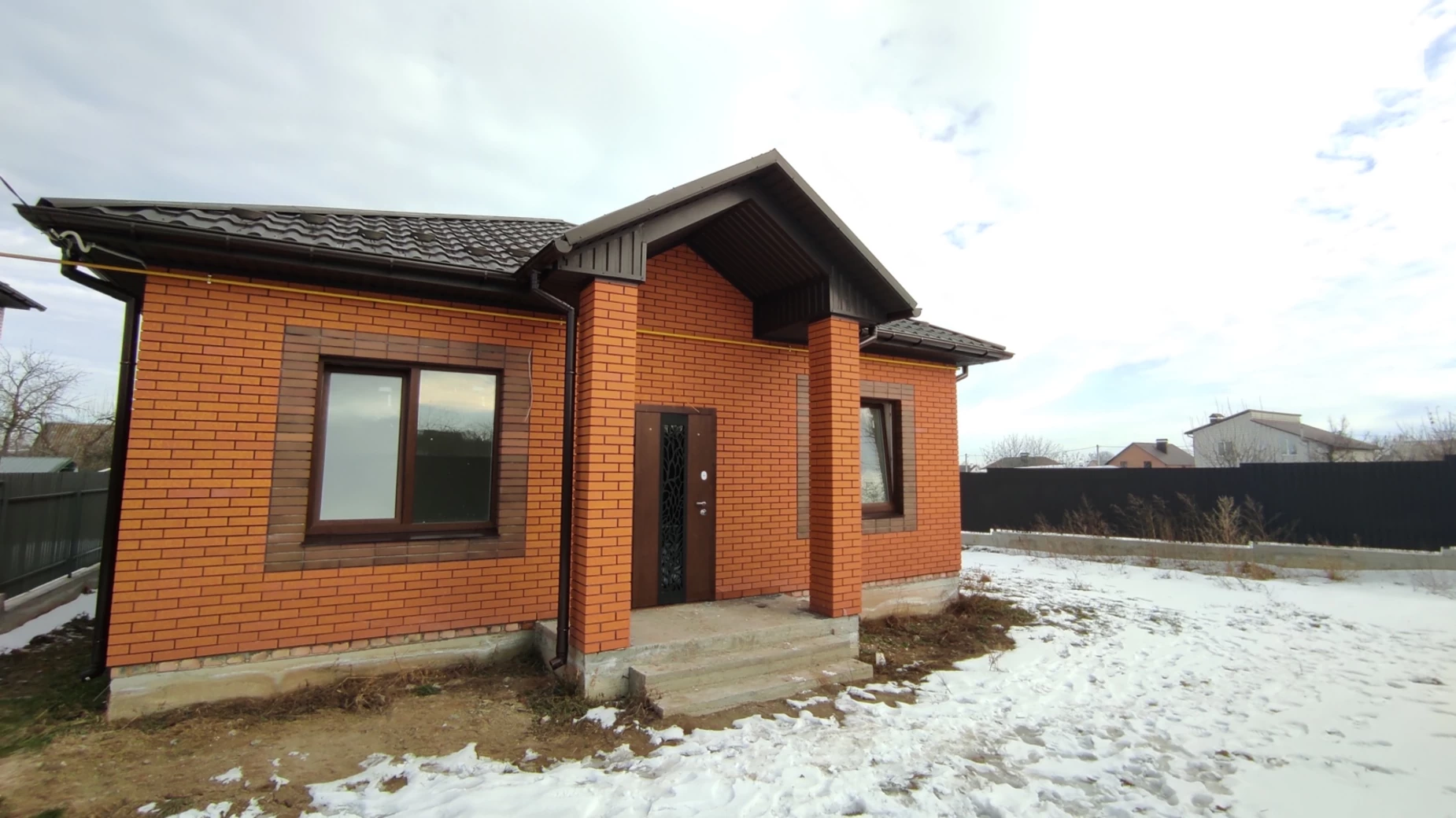 Продается одноэтажный дом 100 кв. м с подвалом, цена: 83000 $ - фото 2