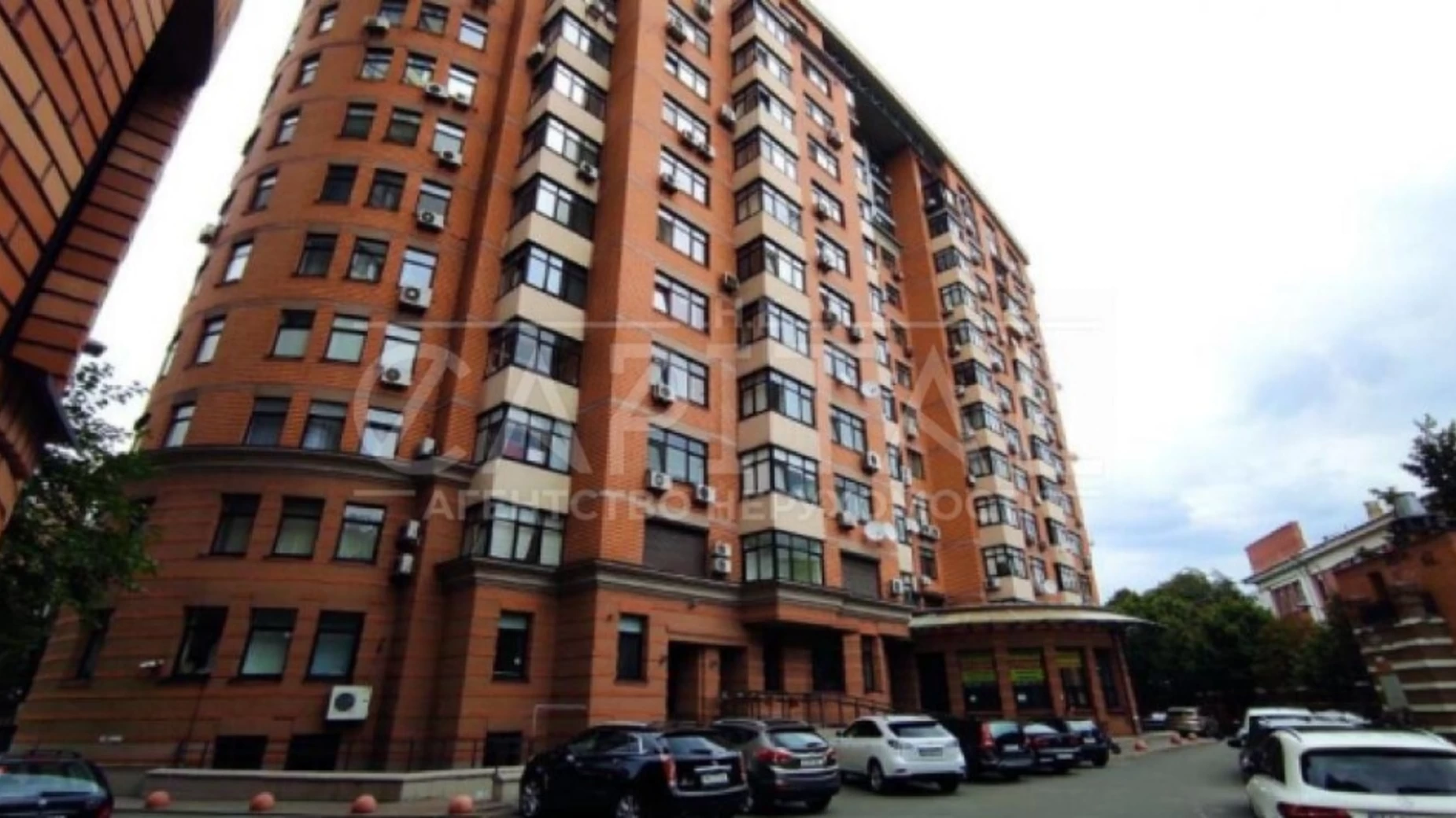 Продается офис 295 кв. м в бизнес-центре, цена: 230000 $ - фото 2