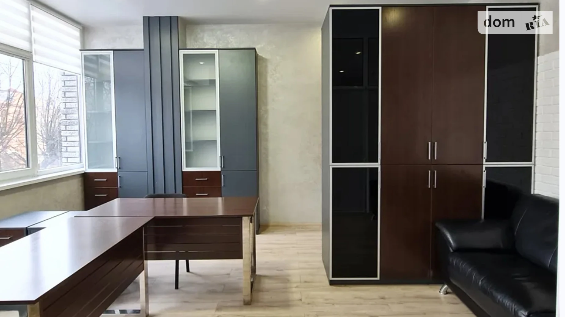 Продается офис 40 кв. м в бизнес-центре, цена: 55000 $ - фото 2