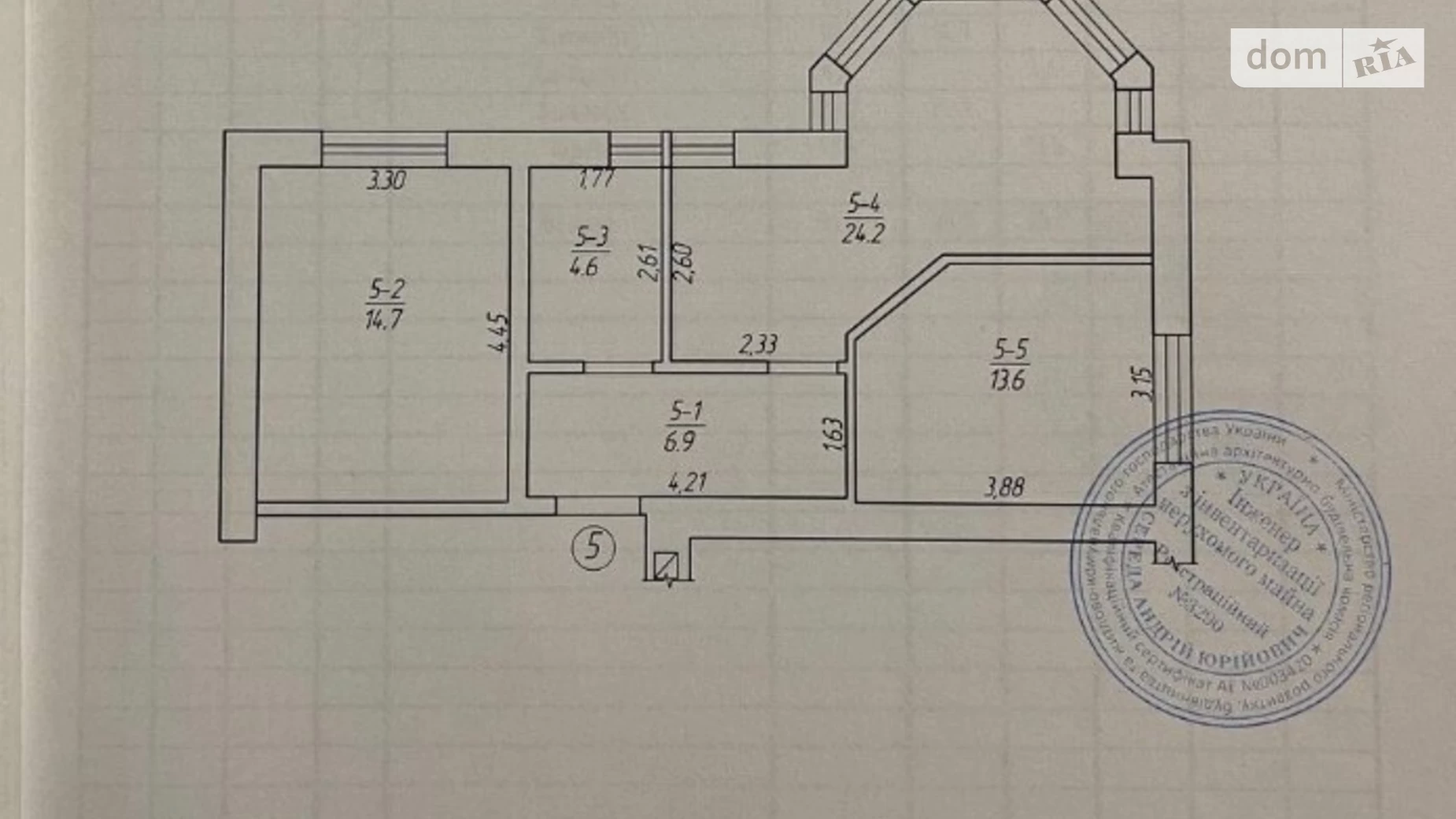 Продается 2-комнатная квартира 65 кв. м в Ровно, ул. Садовая, 7