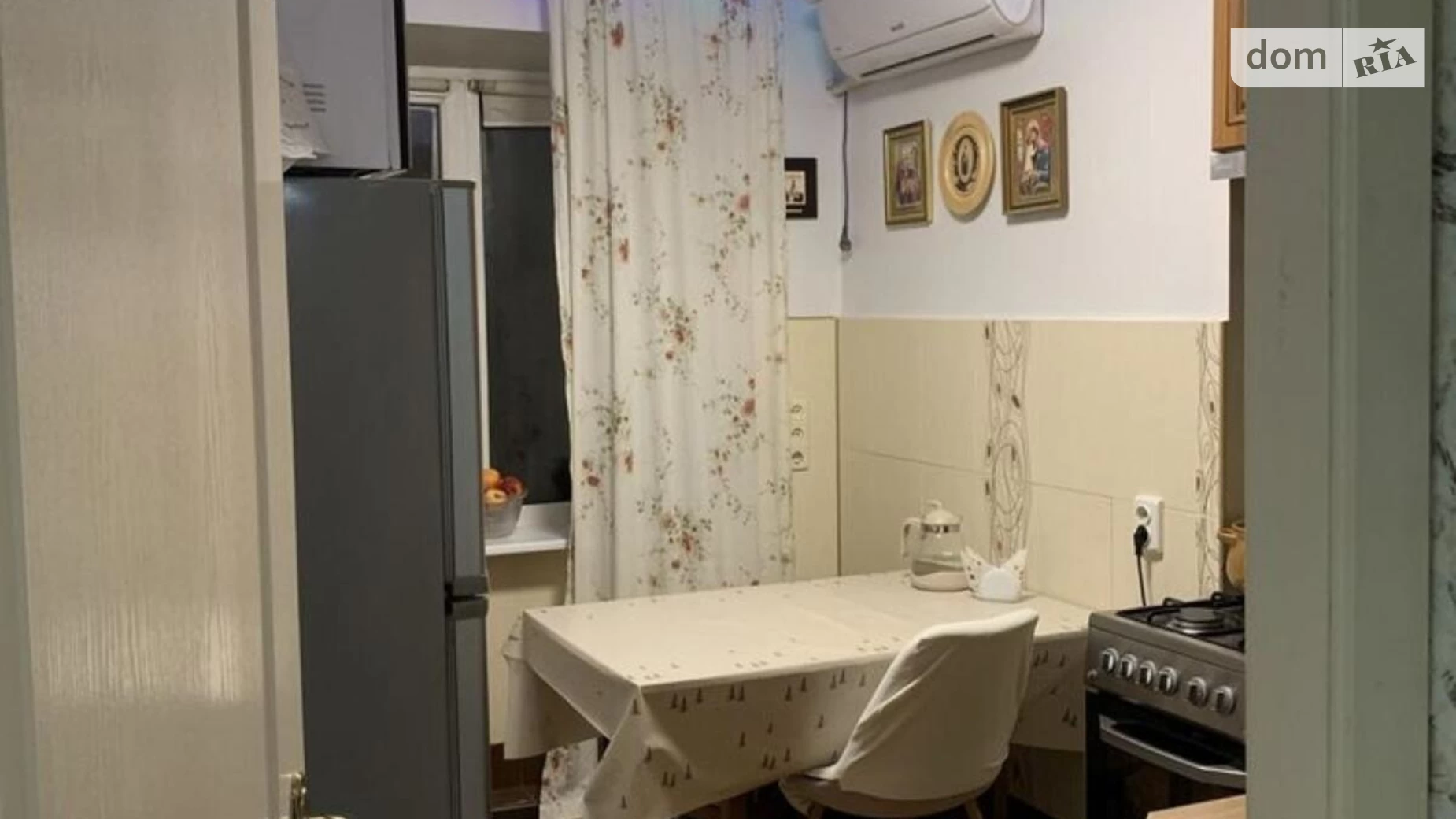 Продается 2-комнатная квартира 50 кв. м в Днепре, ул. Шухевича Романа
