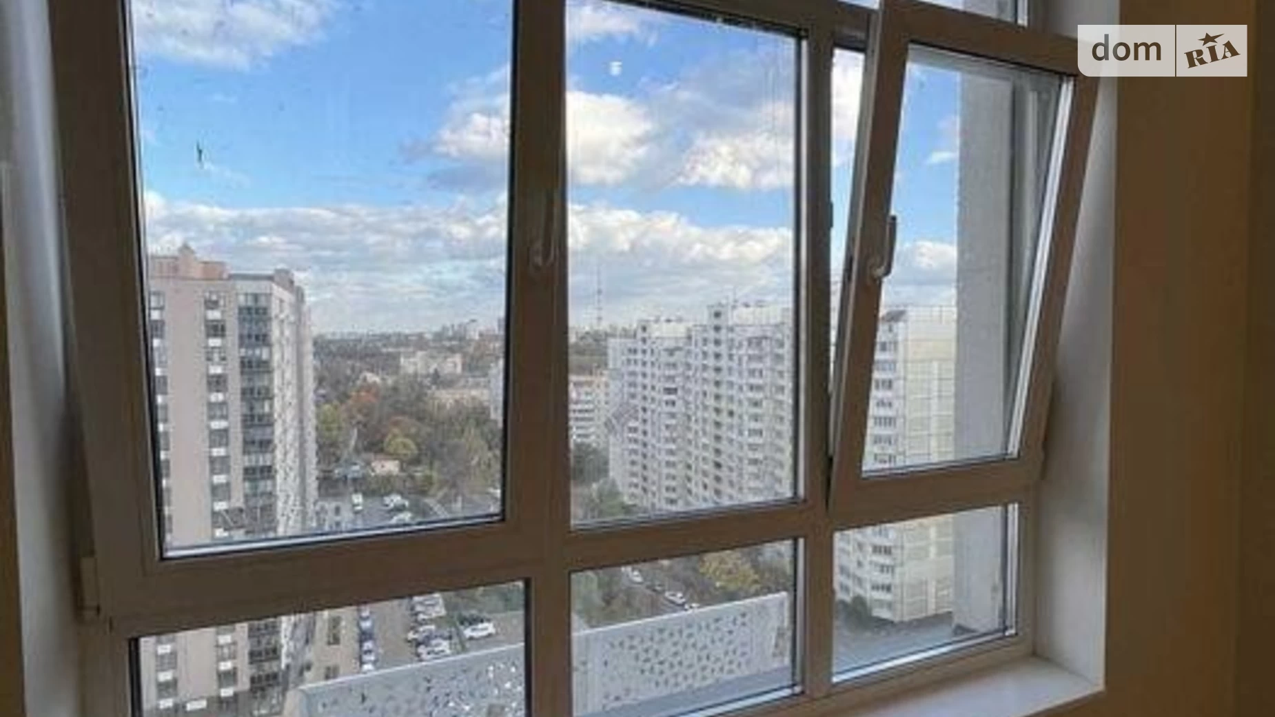 Продается 3-комнатная квартира 88 кв. м в Киеве, ул. Тираспольская, 43