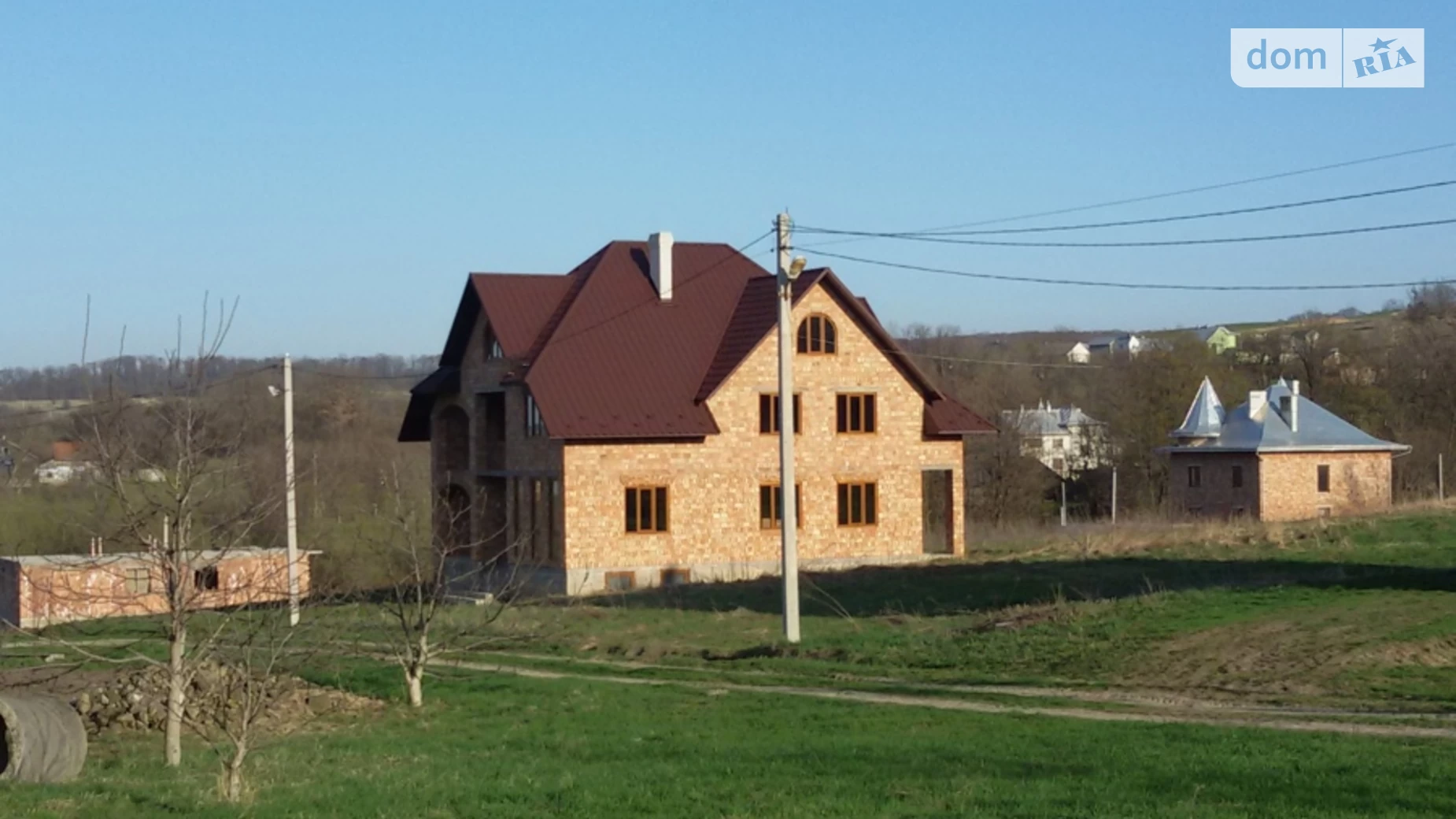 Продается дом на 2 этажа 200 кв. м с мансардой, цена: 80000 € - фото 2