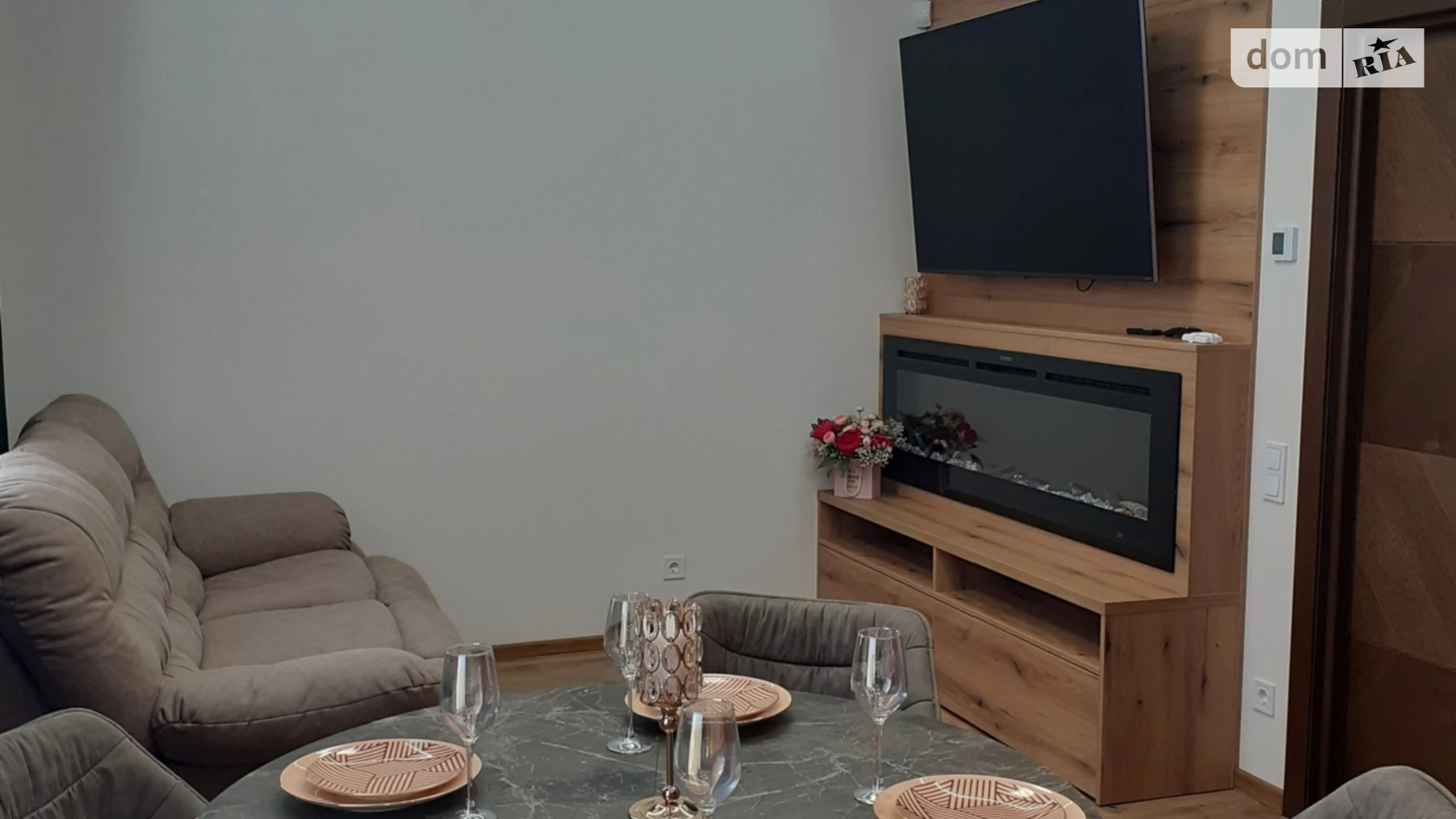 Продается 3-комнатная квартира 78 кв. м в Днепре, ул. Хмельницкого Богдана, 11А - фото 2