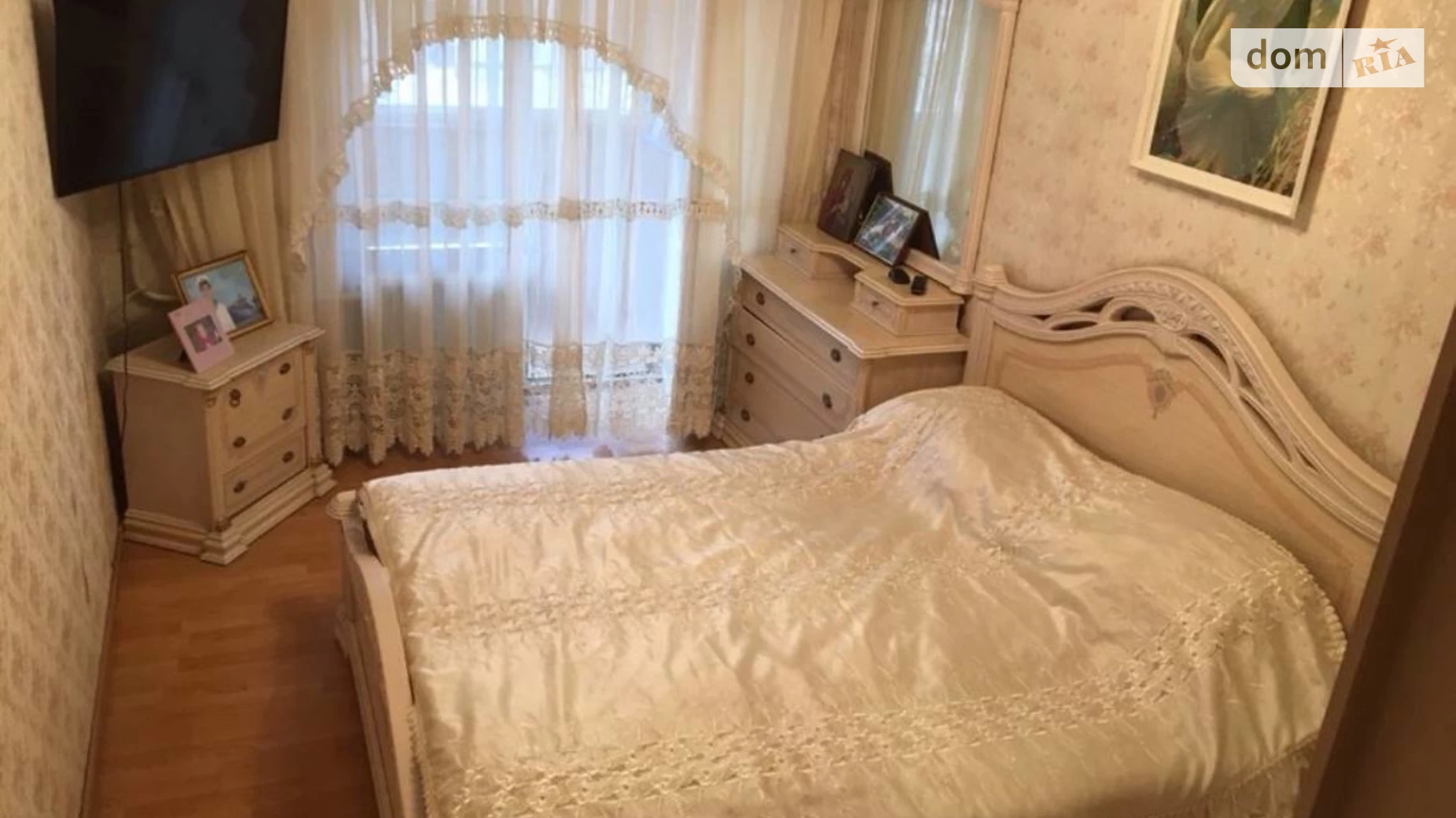 Продается 2-комнатная квартира 82 кв. м в Одессе, ул. Академика Королева, 29А