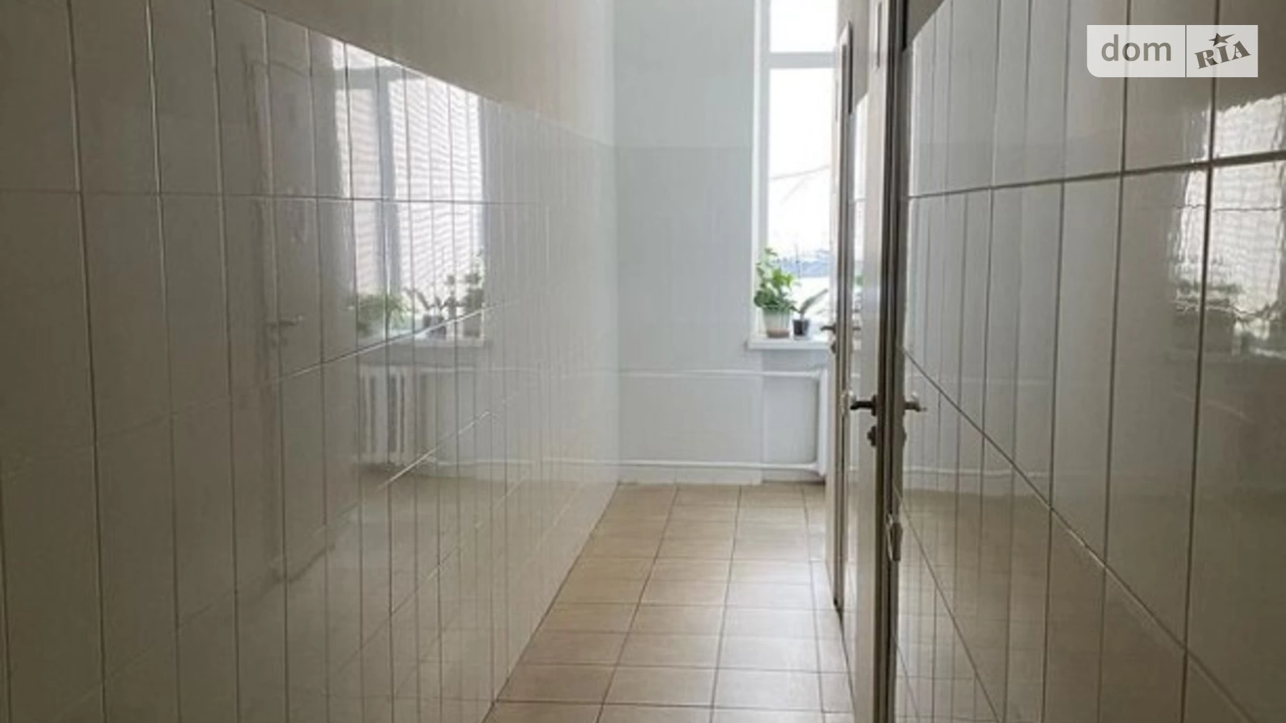 Сдается в аренду офис 50.2 кв. м в бизнес-центре, цена: 13052 грн - фото 4