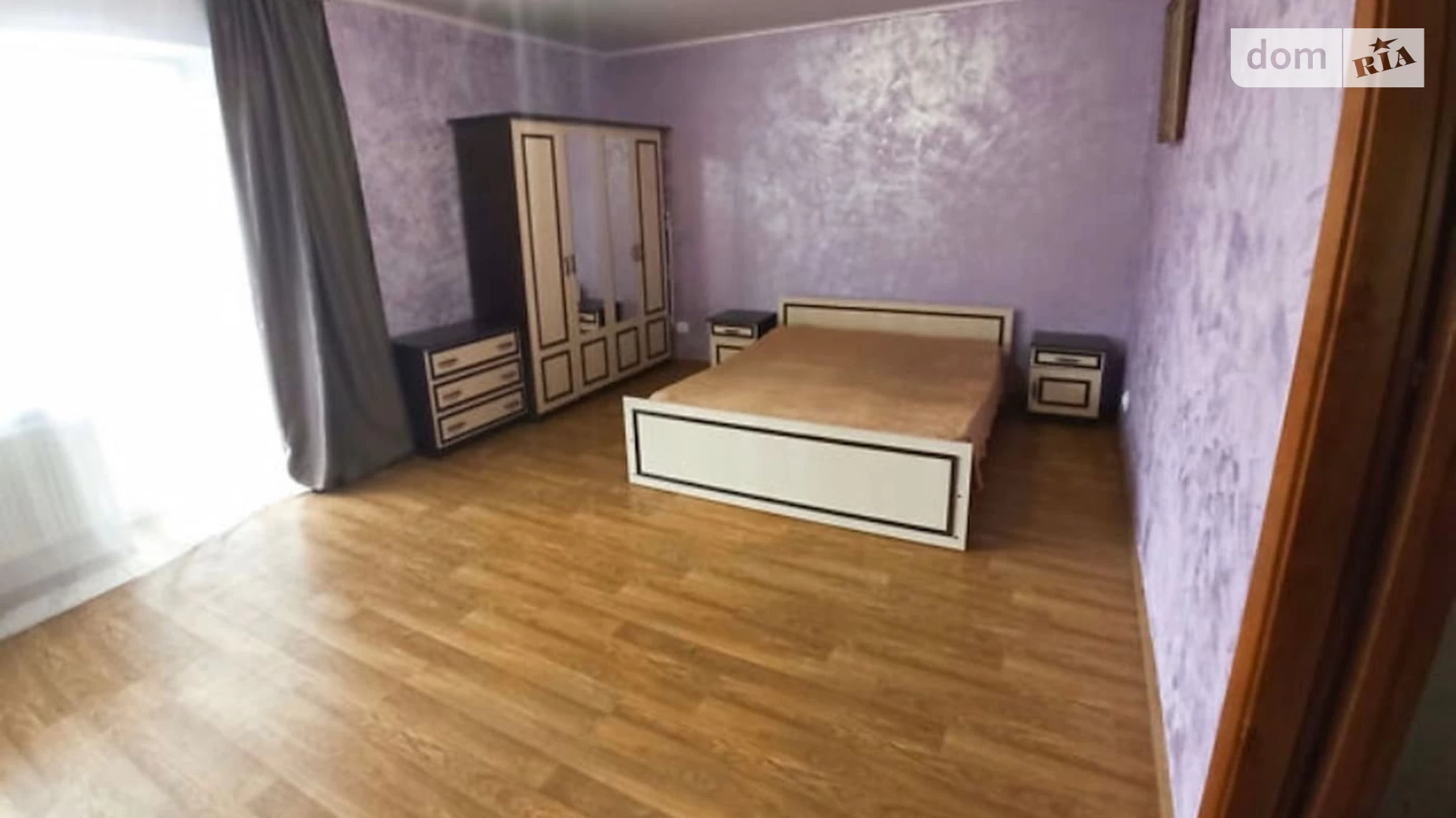 Продается 1-комнатная квартира 38 кв. м в Виннице, ул. Василия Порика