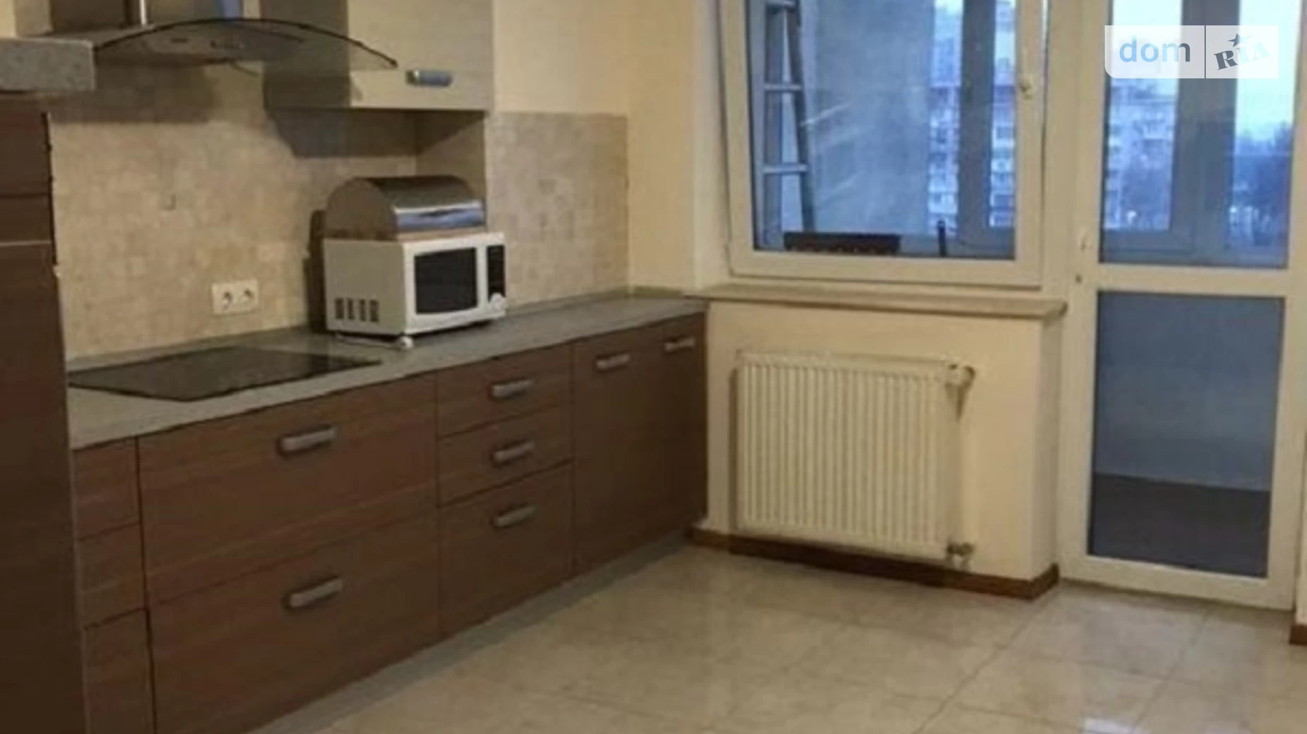 Продается 3-комнатная квартира 131 кв. м в Киеве, ул. Мокрая(Кудряшова), 16
