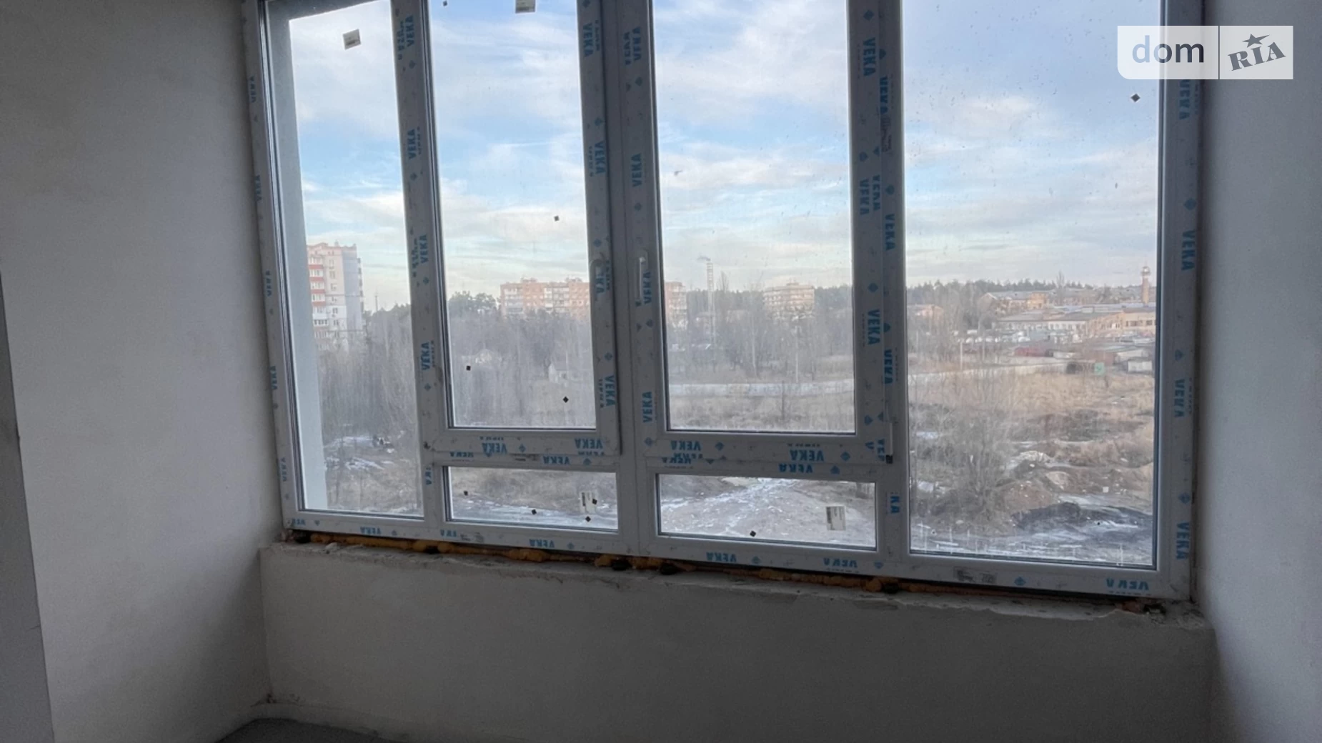 Продается 1-комнатная квартира 41.3 кв. м в Буче, ул. Ивана Кожедуба