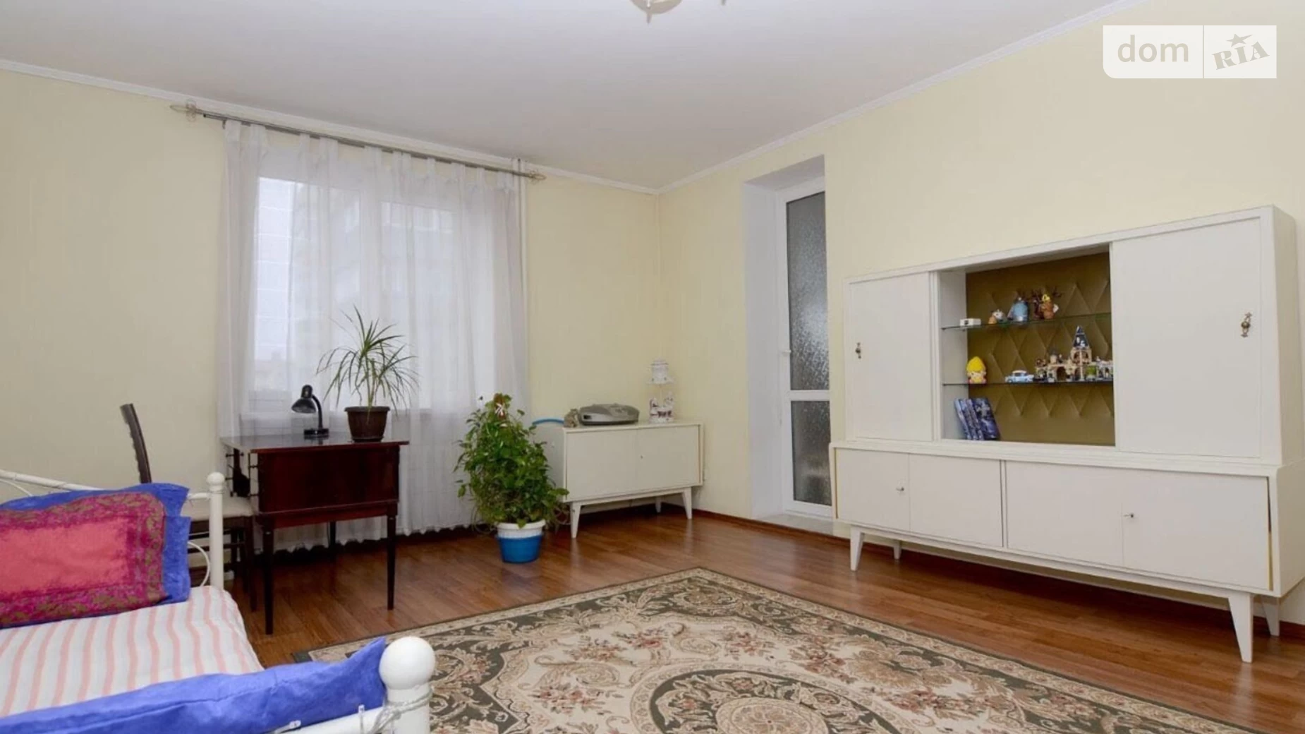 Продается 3-комнатная квартира 125 кв. м в Одессе, пер. Светлый, 13А
