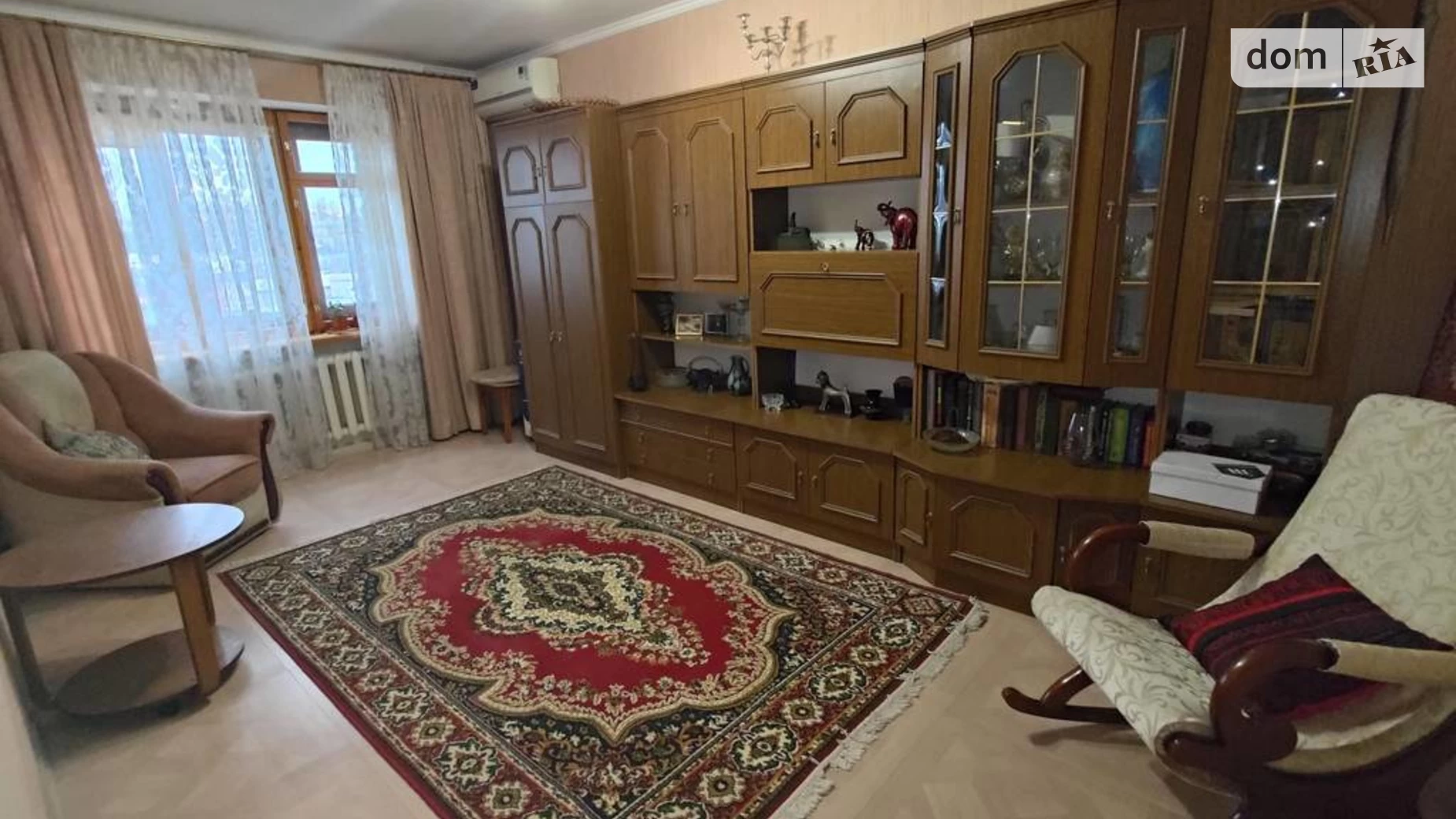 Продається 3-кімнатна квартира 69 кв. м у Одесі