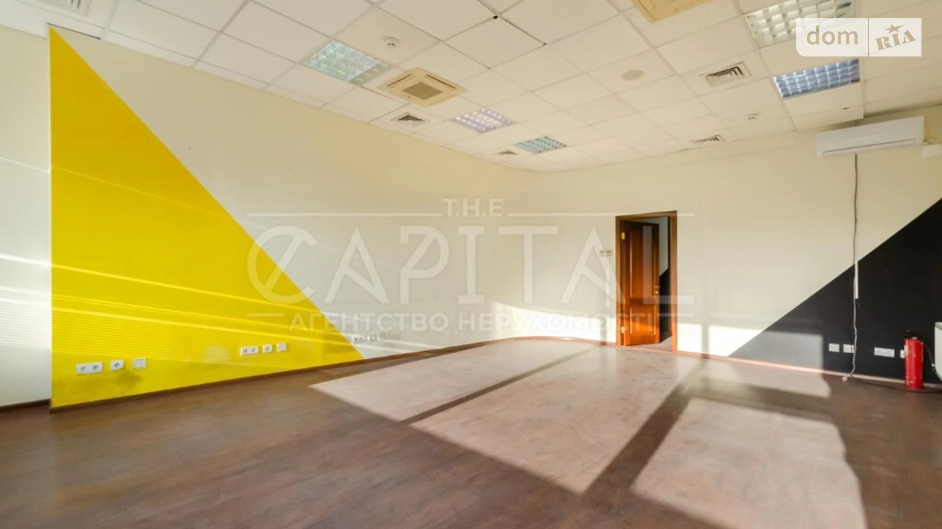 Сдается в аренду офис 285 кв. м в бизнес-центре, цена: 3350 $ - фото 4