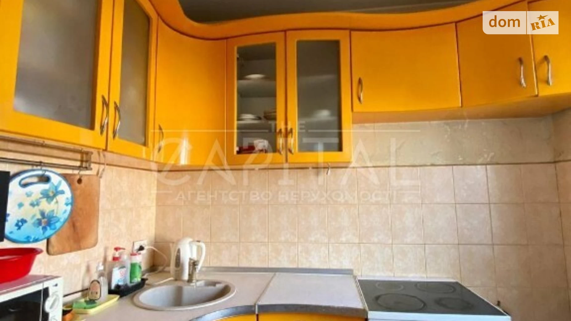 Продается 3-комнатная квартира 74.3 кв. м в Киеве, ул. Лисковская