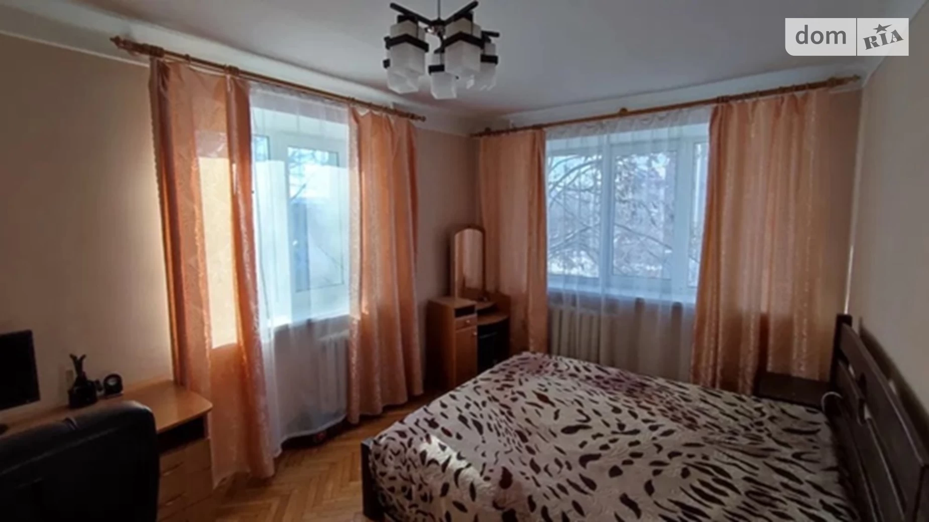 Продается 2-комнатная квартира 45 кв. м в Ивано-Франковске, ул. Набережная имени Василия Стефаника, 24