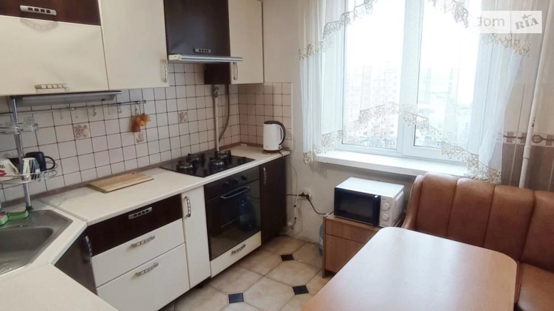 Продается 3-комнатная квартира 75 кв. м в Хмельницком, ул. Панаса Мирного