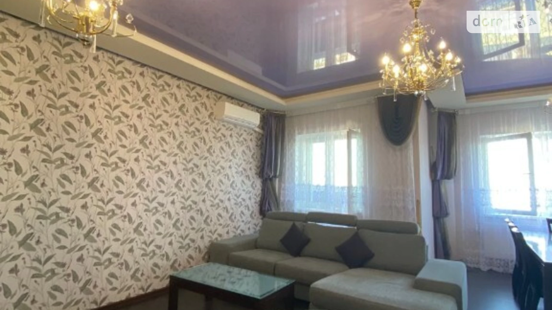 Продается 3-комнатная квартира 131 кв. м в Киеве, ул. Татарская, 7