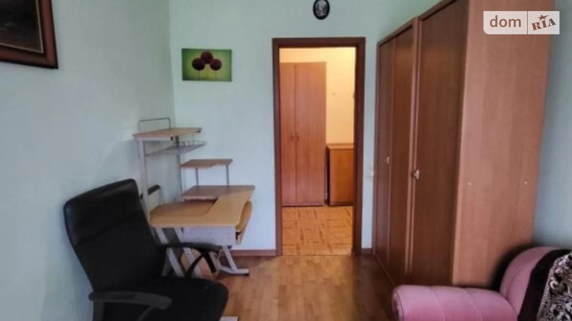 Продается 2-комнатная квартира 41 кв. м в Одессе, ул. Сегедская