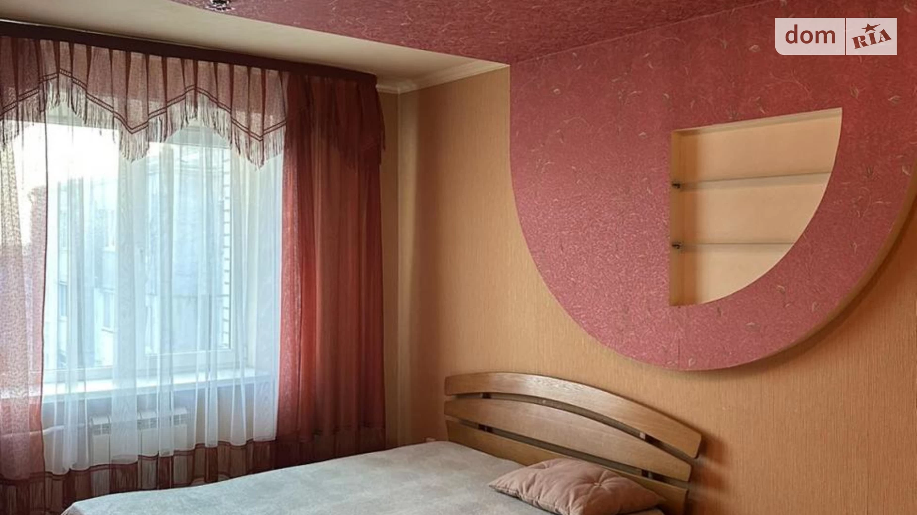 Продается 3-комнатная квартира 92 кв. м в Хмельницком, ул. Кармелюка