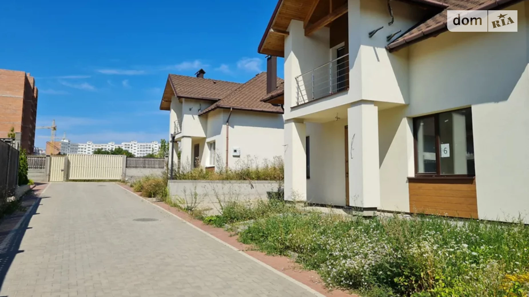 Продается дом на 2 этажа 204 кв. м с мебелью, цена: 93000 $ - фото 2