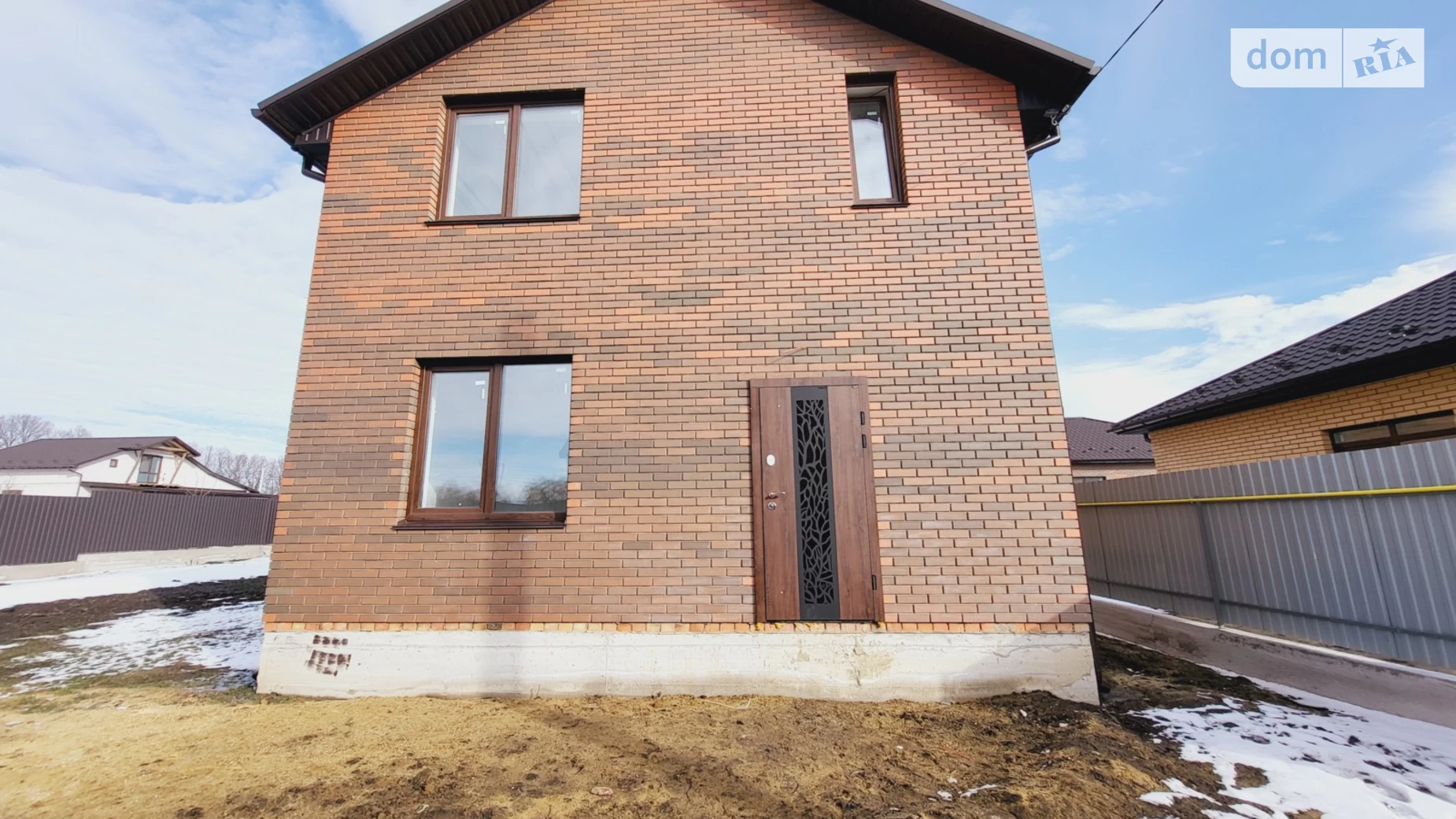 Продается дом на 2 этажа 125 кв. м с бассейном, цена: 88000 $ - фото 2