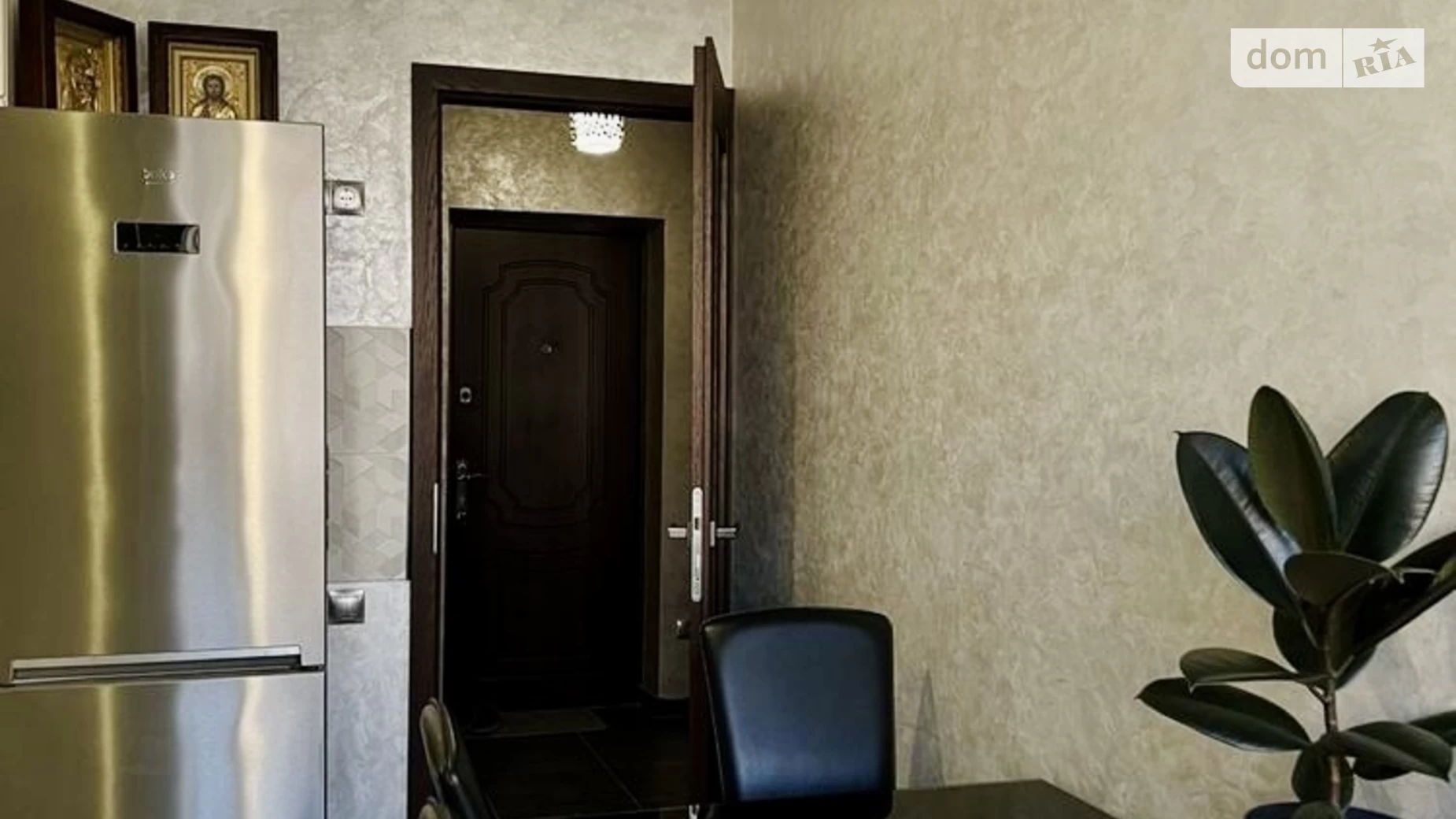 Продается 1-комнатная квартира 44 кв. м в Ровно, ул. Соборная