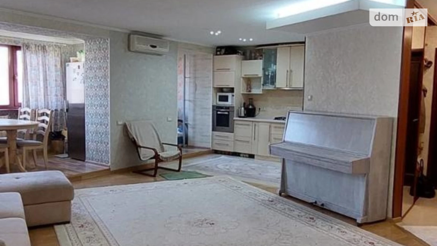 Продается 3-комнатная квартира 118 кв. м в Черноморске, ул. Александрийская