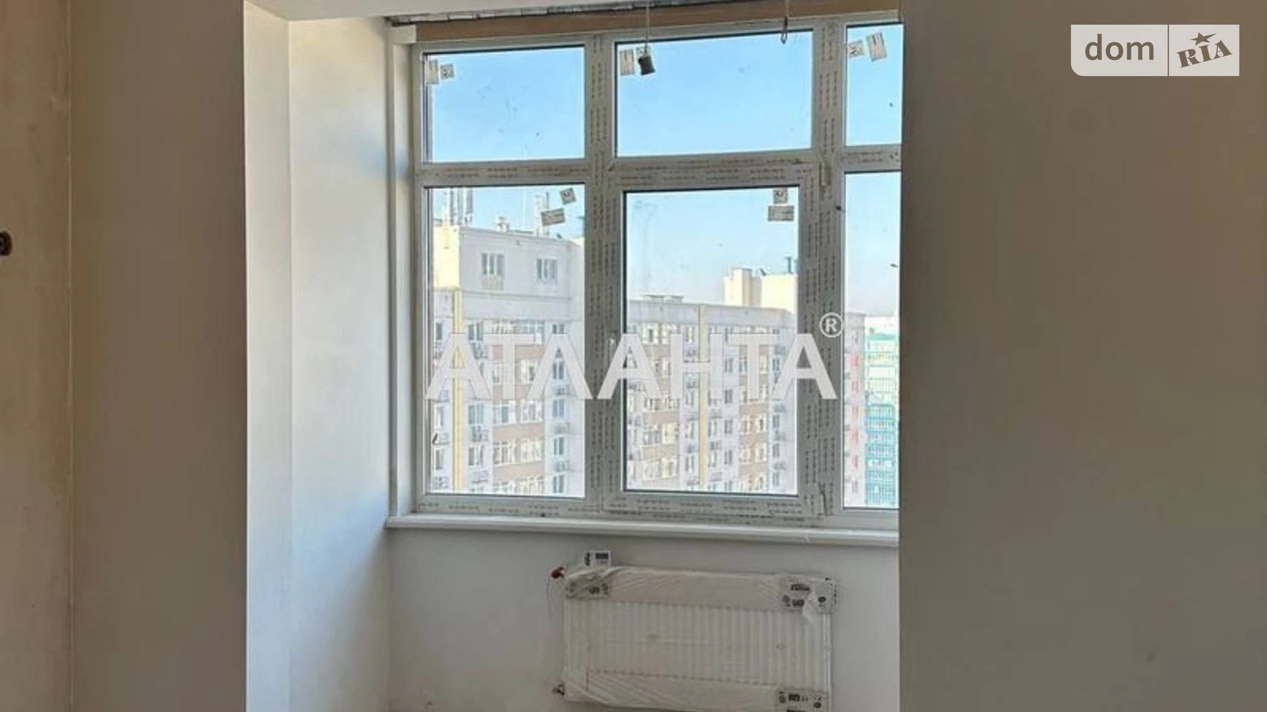 Продается 3-комнатная квартира 88 кв. м в Одессе, ул. Жемчужная, 6 - фото 2