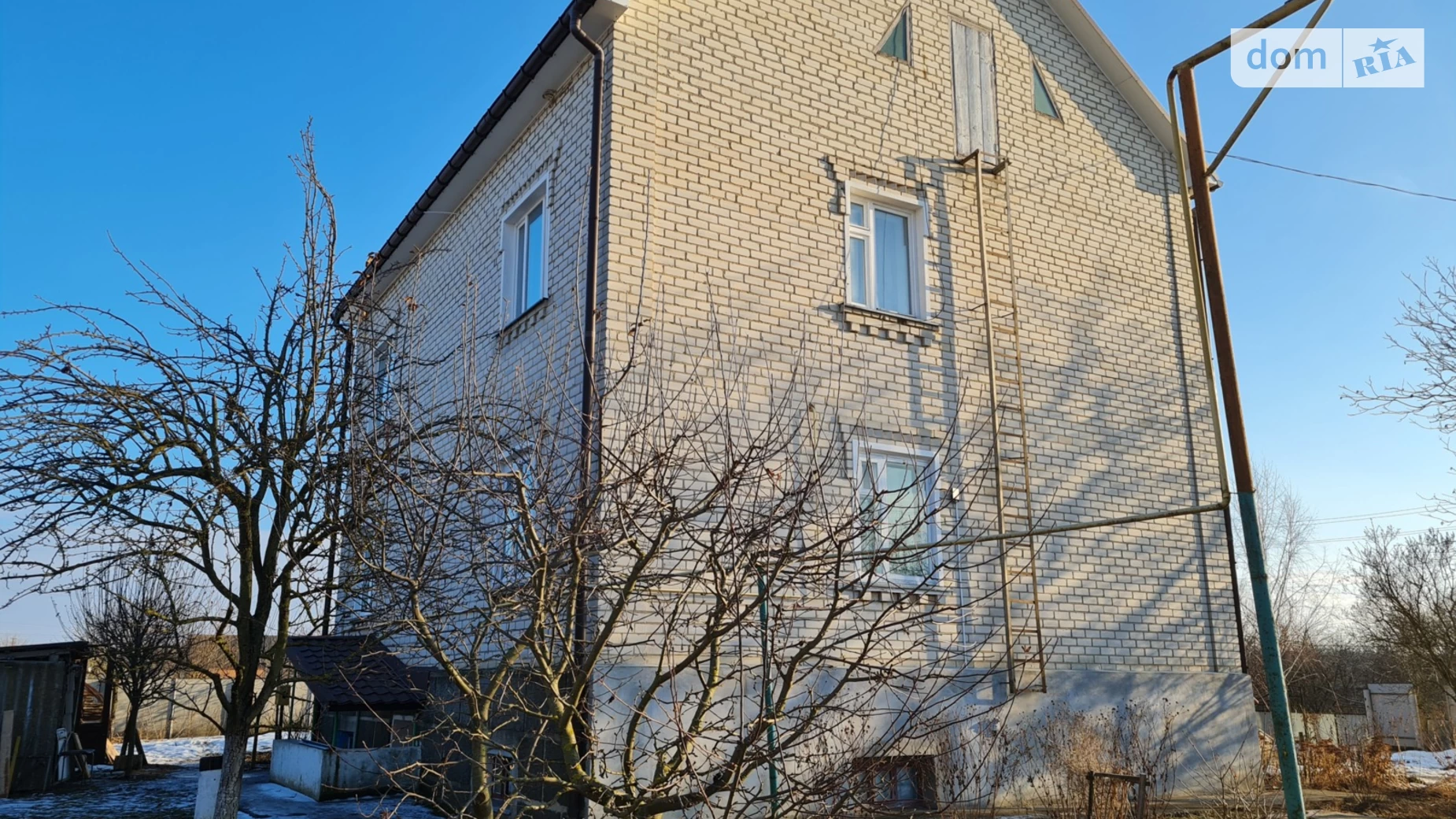 Продается дом на 2 этажа 164 кв. м с подвалом, цена: 65000 $ - фото 2