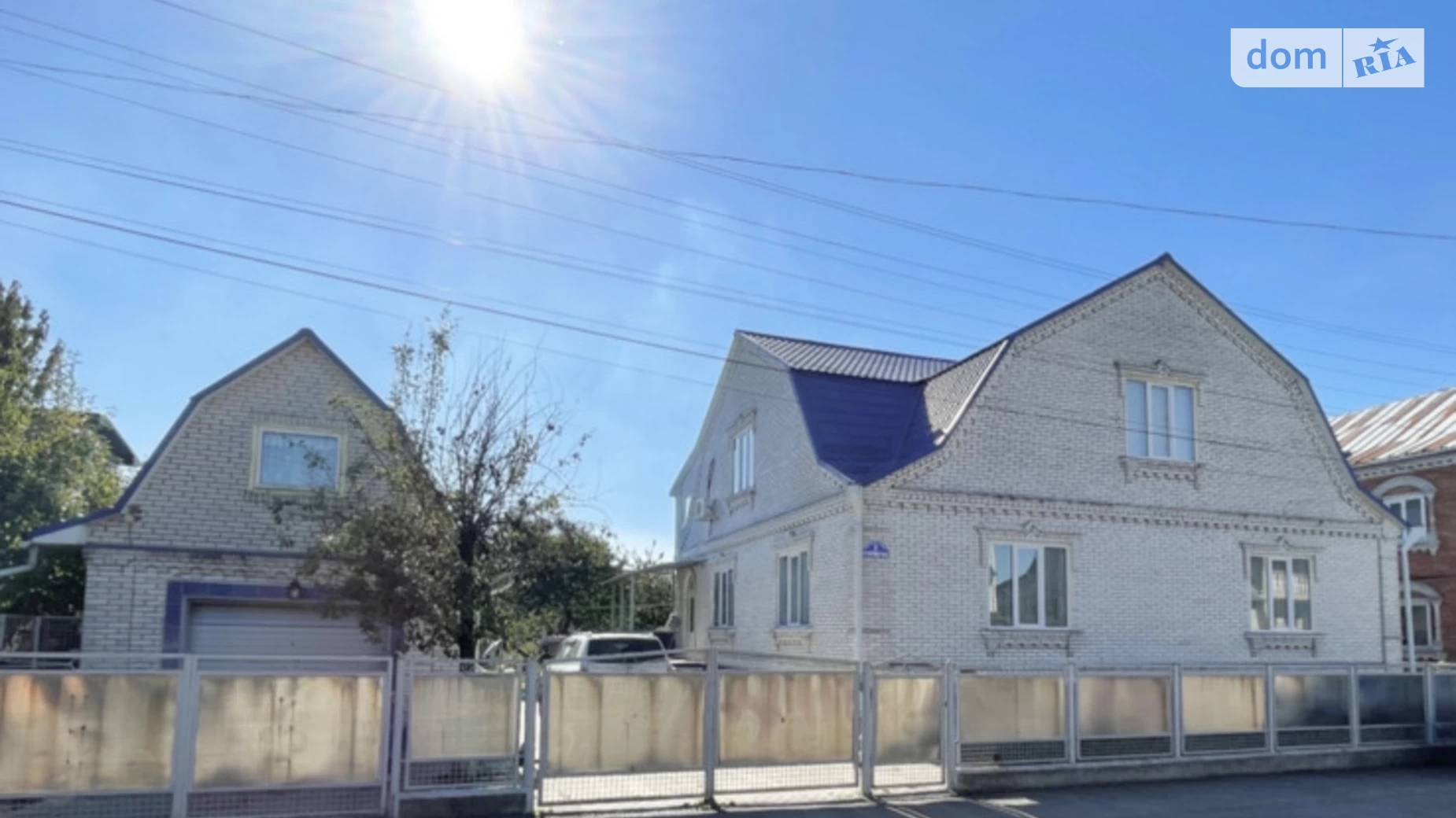 Продається будинок 2 поверховий 230 кв. м з подвалом, пров. В'ячеслава Чорновола(Гурвіча)