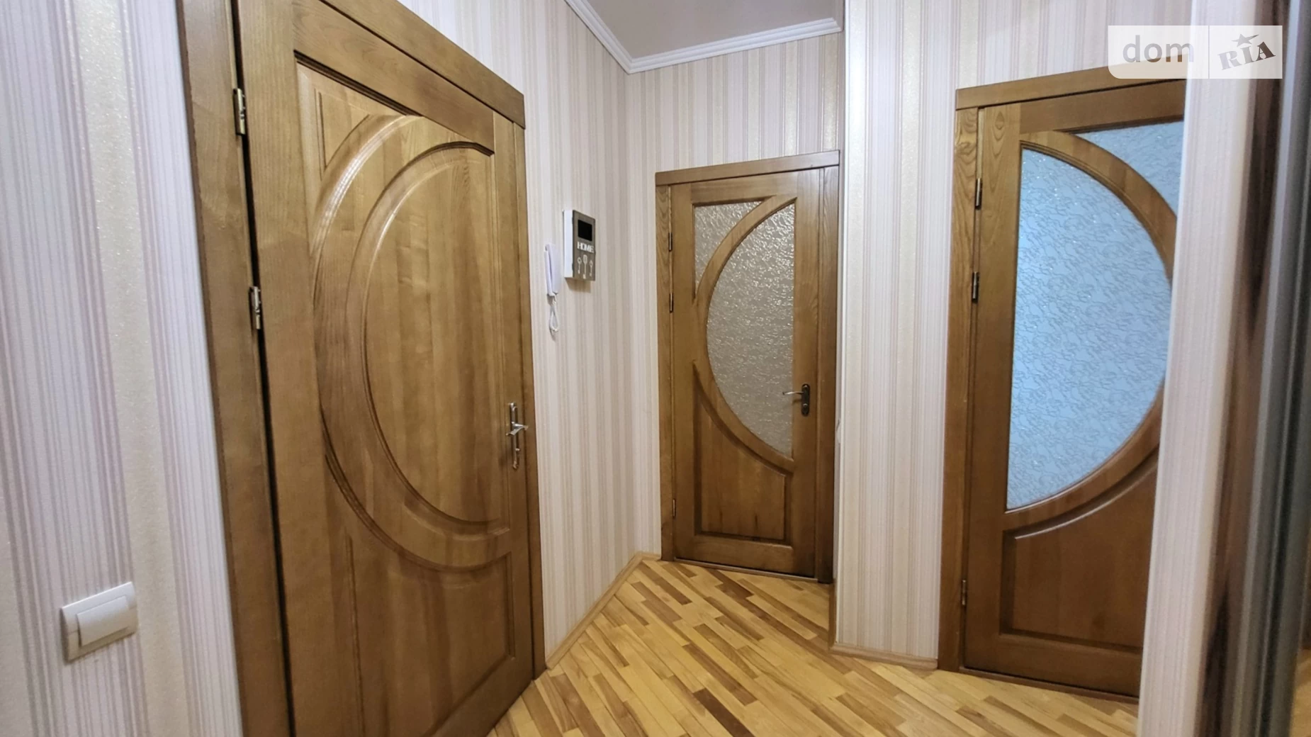 Продается 2-комнатная квартира 61 кв. м в Виннице, ул. Анатолия Бортняка