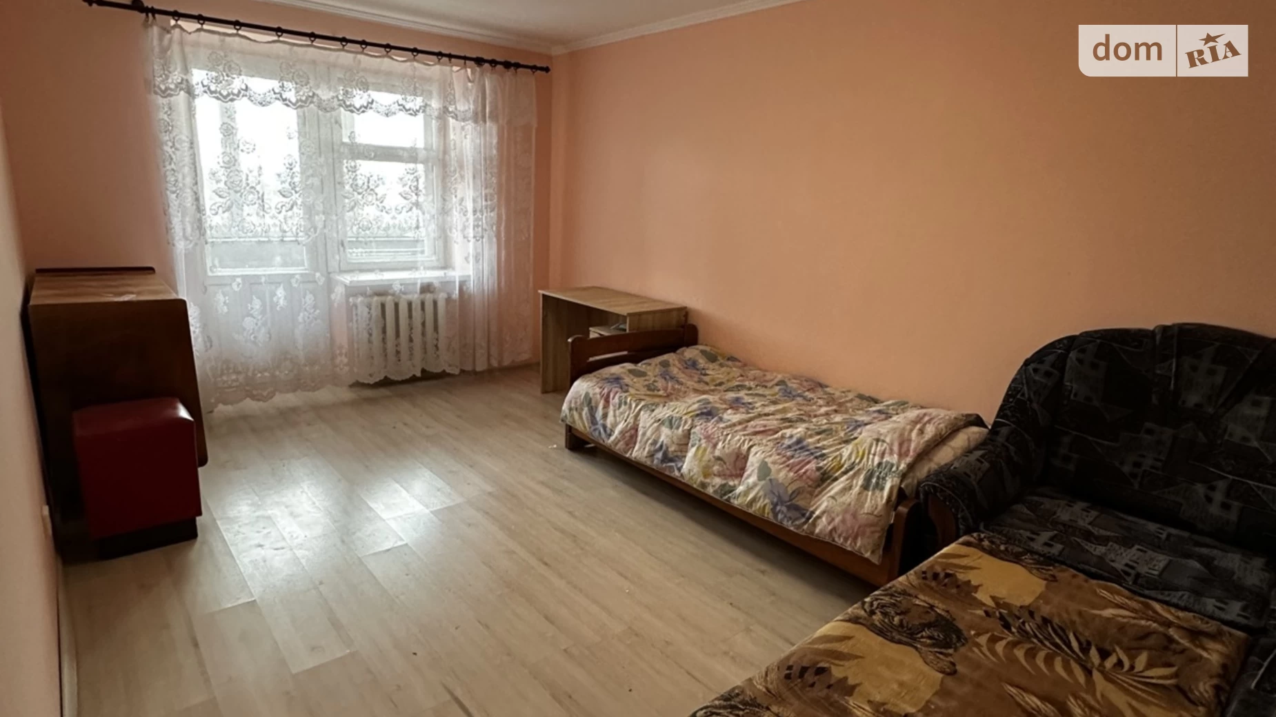 Продается 1-комнатная квартира 42.8 кв. м в Львове, ул. Академика Евгения Лазаренко