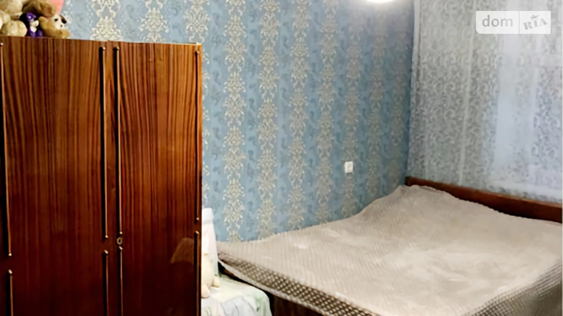 Продается 4-комнатная квартира 76 кв. м в Ровно, ул. Вышиванки(Орлова)