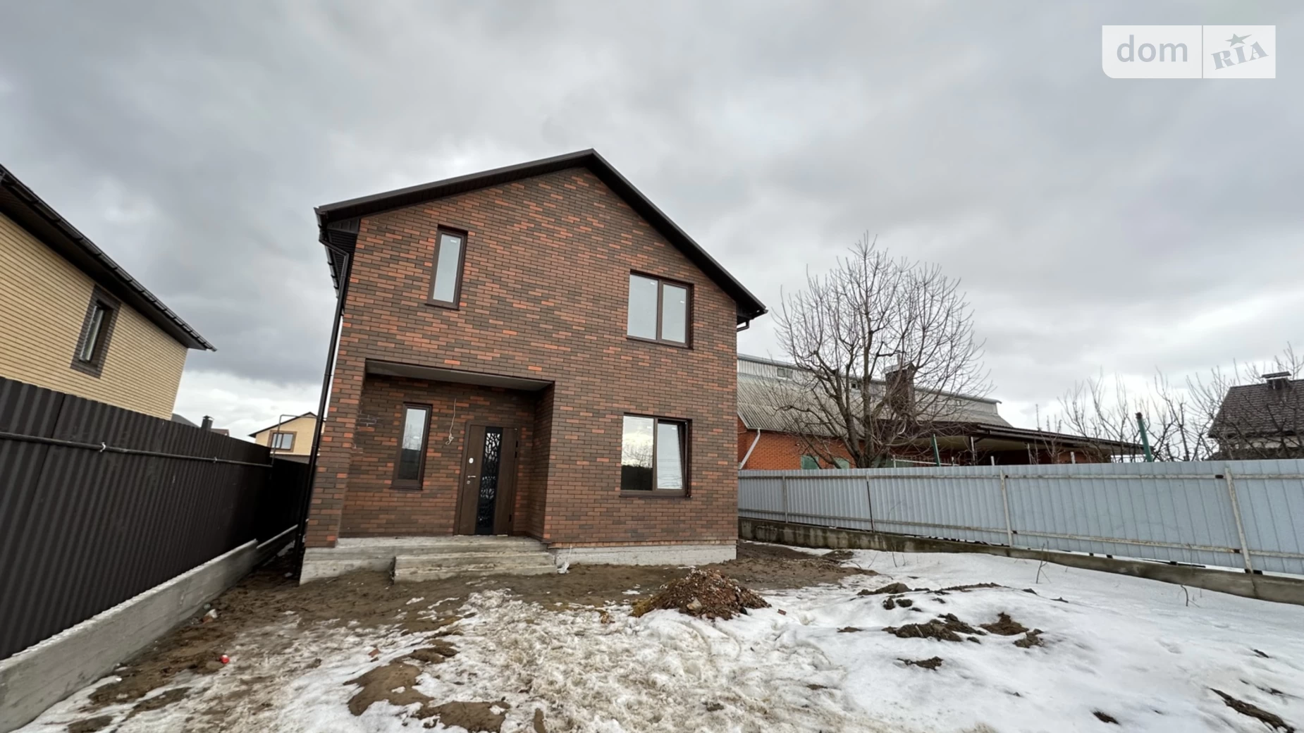 Продается дом на 2 этажа 125 кв. м с садом, цена: 93000 $ - фото 2